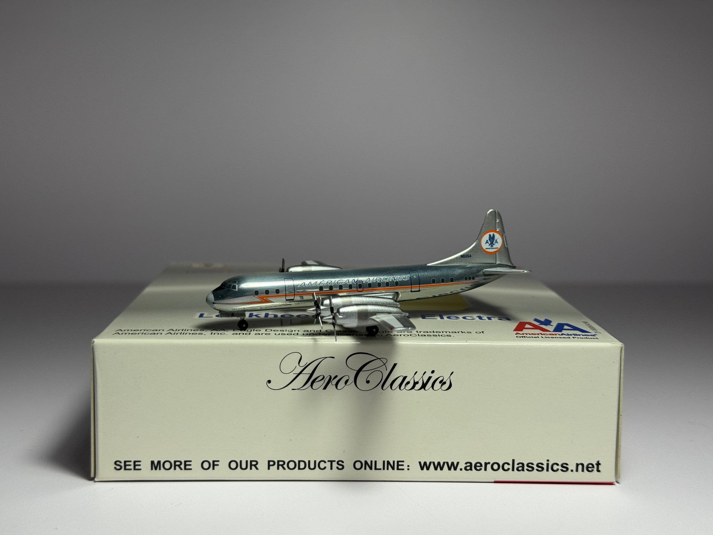Aeroclassics 1:400 American Airlines Lockheed L-188 Electra N6115A Astrojet ACN6115A