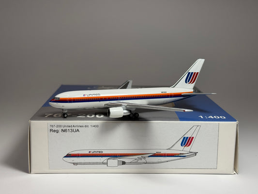 Aeroclassics 1:400 United Airlines Boeing 767-200 N613UA Saul Bass AC419403