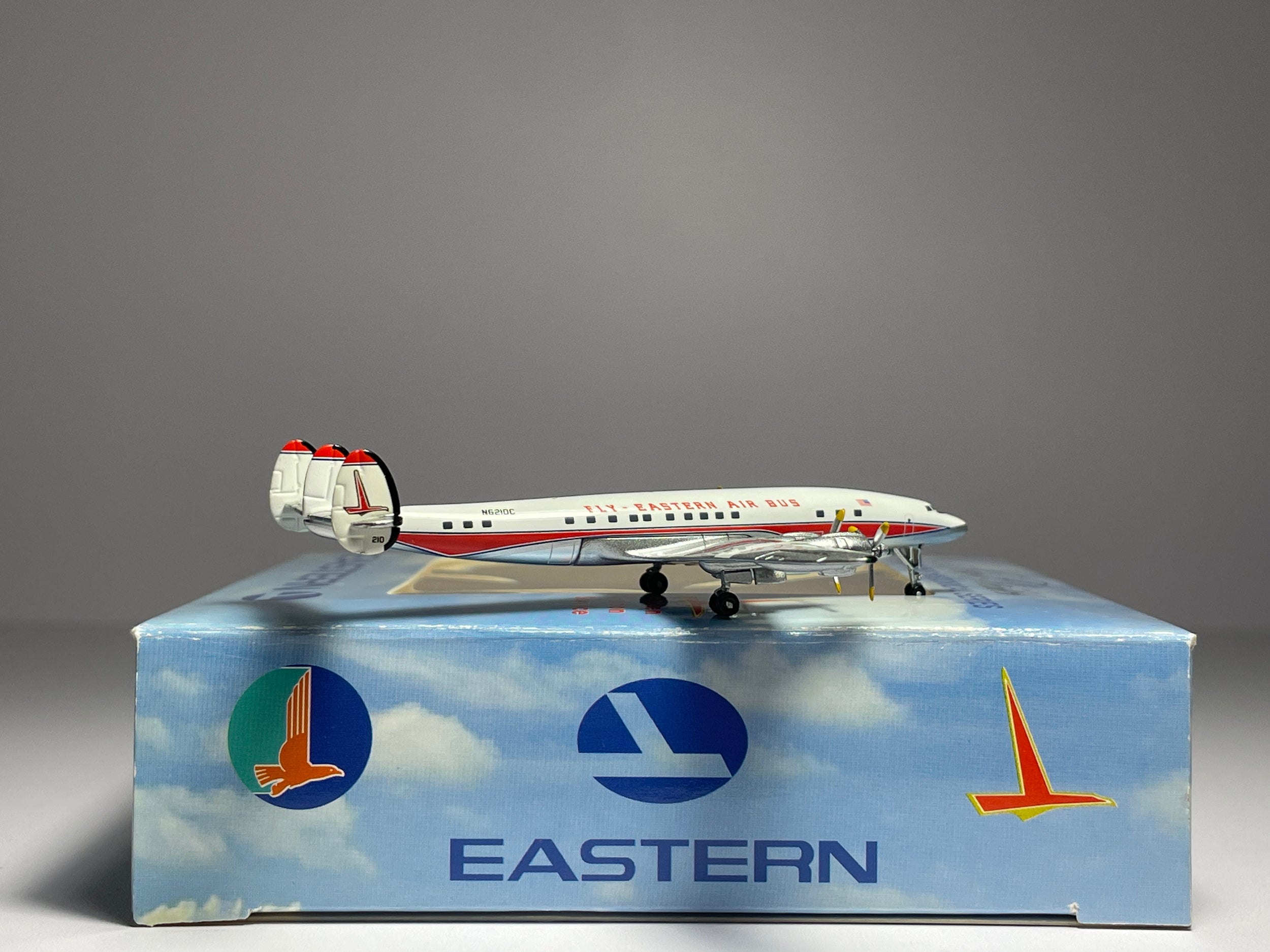 Aeroclassics 1:400 Eastern Airlines Lockheed L-1049 N6210C ACN6210C