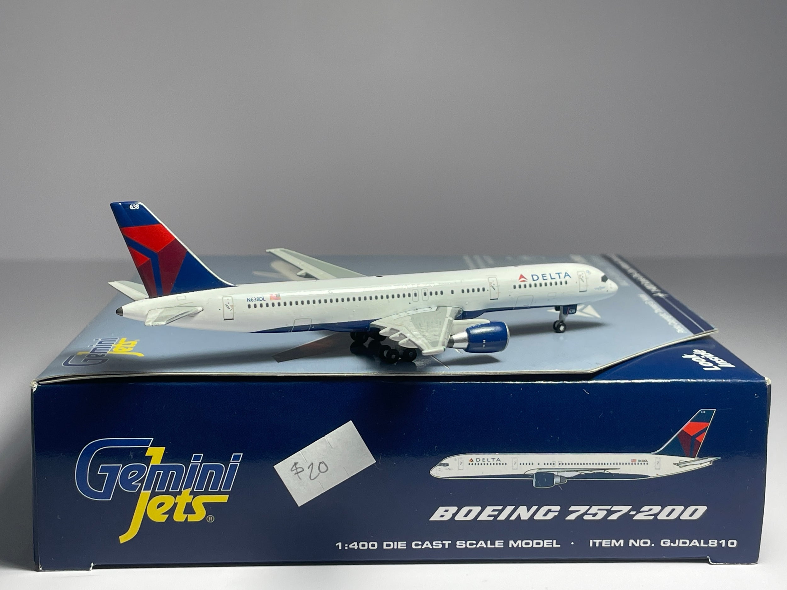 Gemini Jets 1:400 Delta Air Lines Boeing 757-200 N638DL Onward & Upward GJDAL810