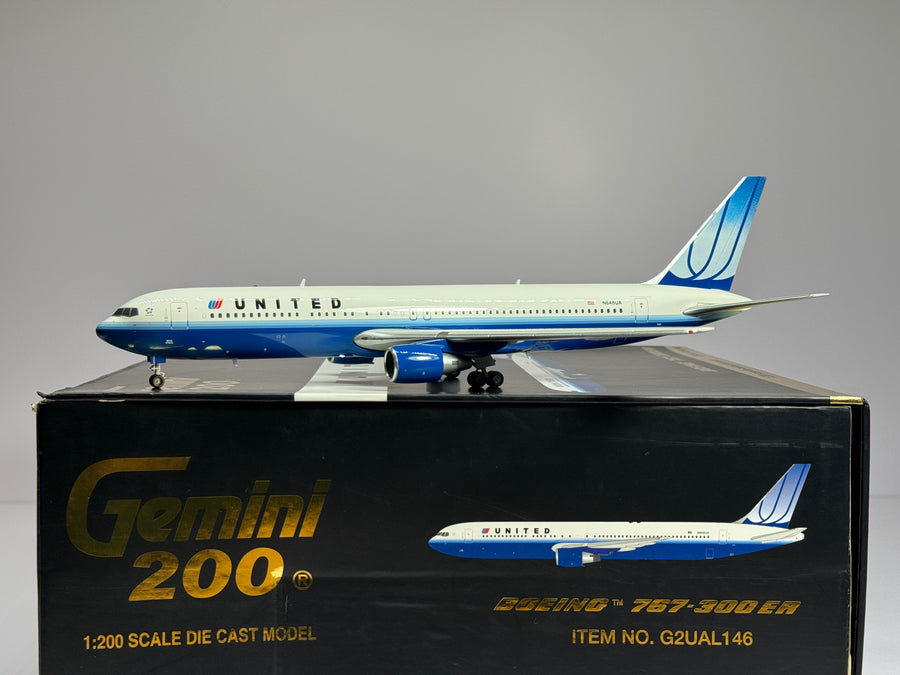 Gemini Jets 1:200 United Airlines Boeing 767-300ER N648UA Tulip G2UAL146