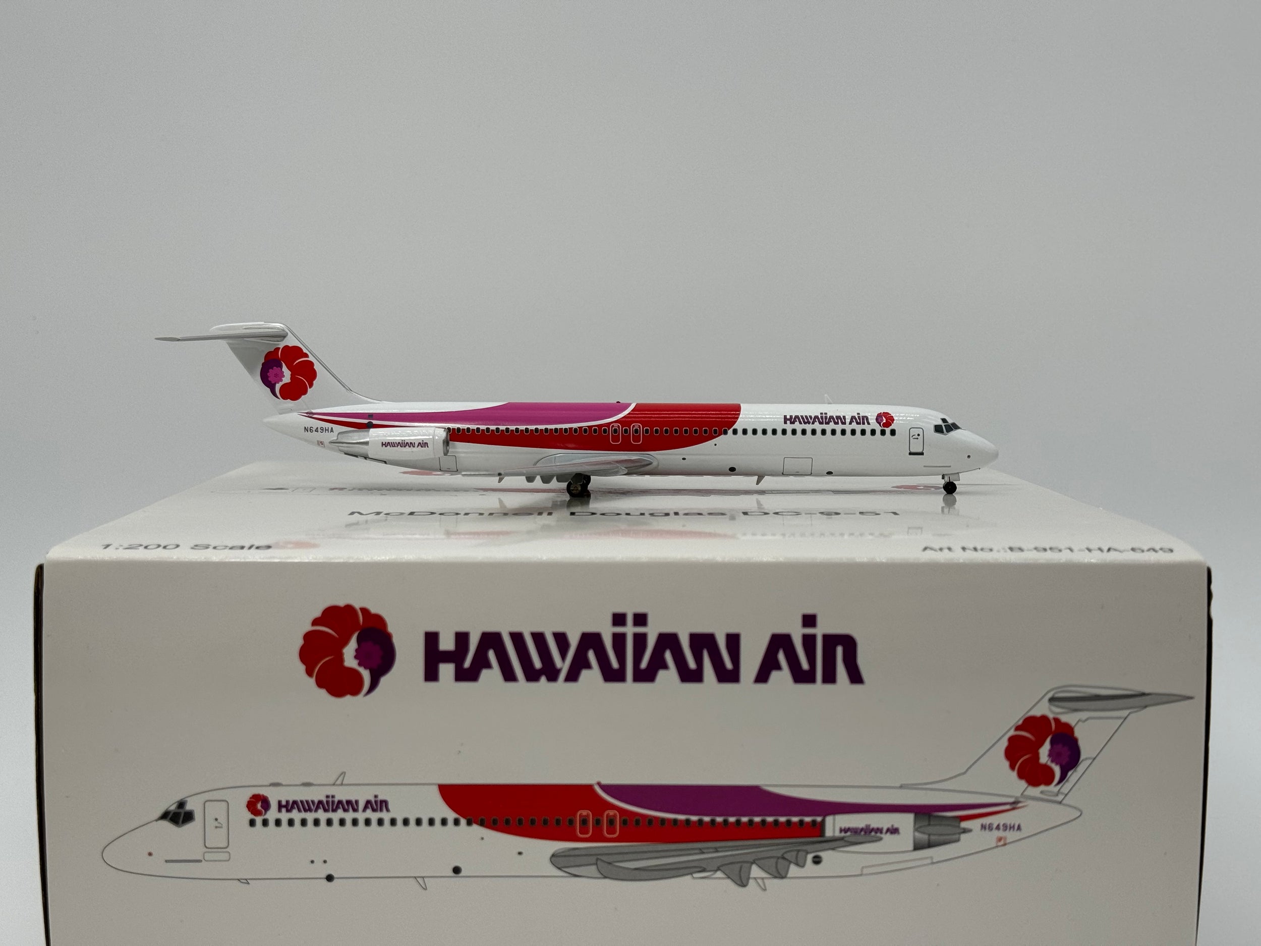 Inflight200 Hawaiian Air Douglas DC-9-50 N649HA First Pualani B-951-HA-649