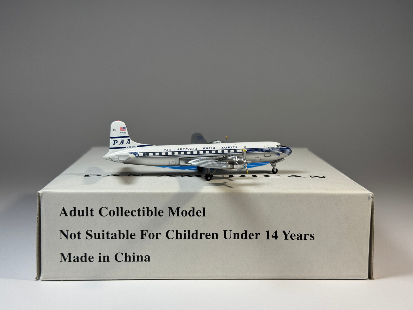 Aeroclassics 1:400 Pan American Douglas DC-6A N6530C Clipper Pathfinder ACN6530C