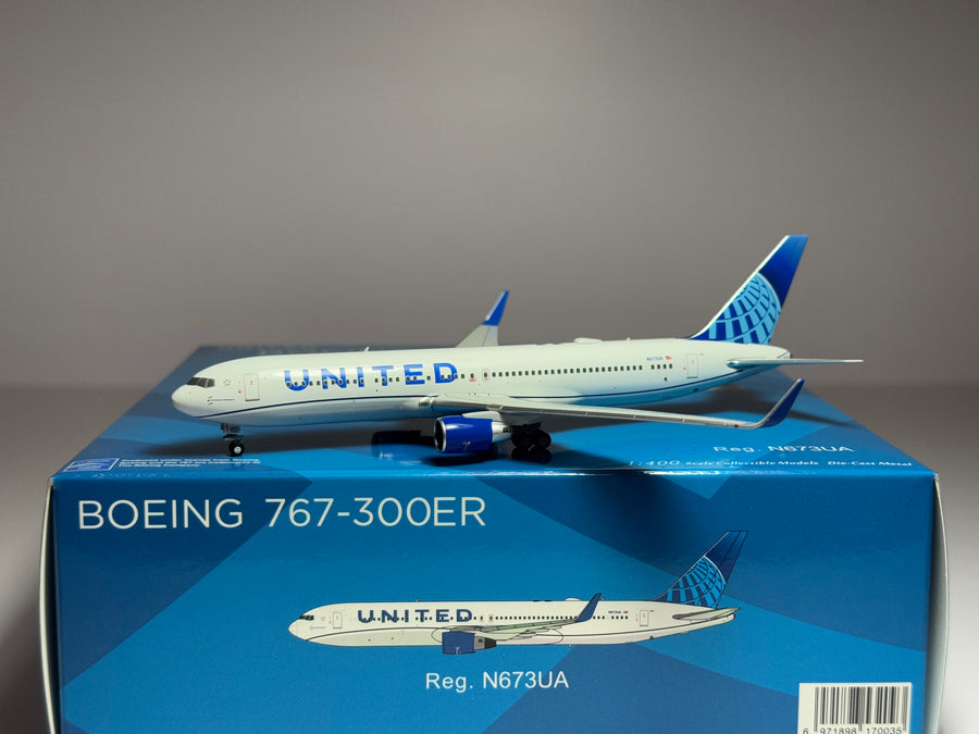 NG Models 1:400 United Airlines Boeing 767-300ER N673UA Evo Blue 17003