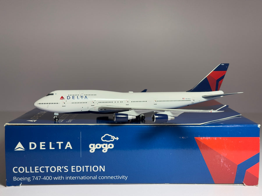 Gemini Jets 1:400 Delta Air Lines Boeing 747-400 N674US GoGo Internet GJN674US