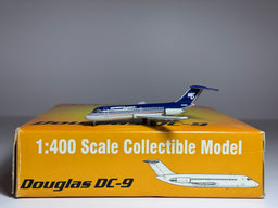 Aeroclassics 1:400 Midwest Airlines Douglas DC-9-10 N700ME ACMWE063