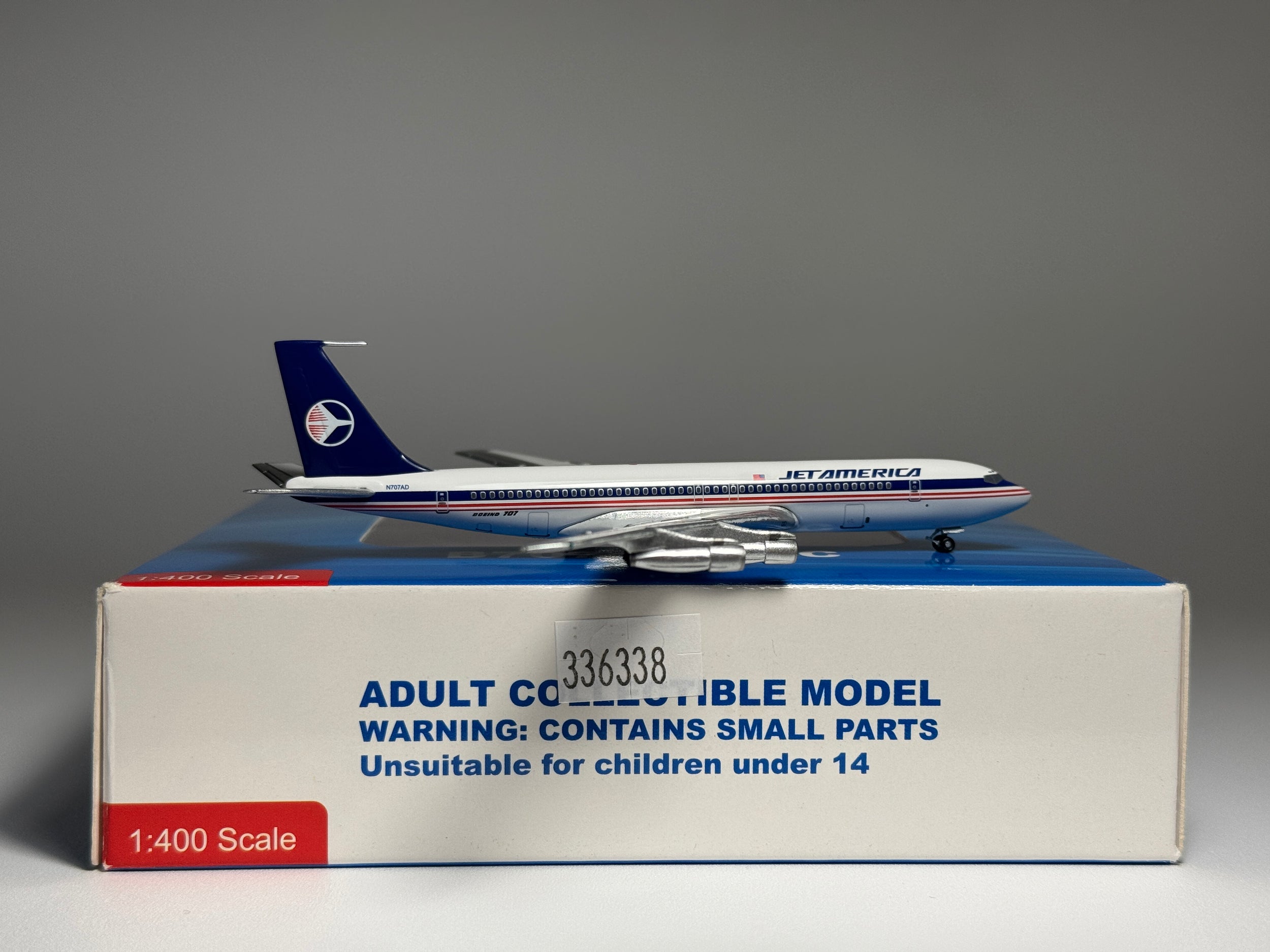 Aeroclassics 1:400 Jet America Boeing 707-320 N707AD 1970s colors ACN707AD