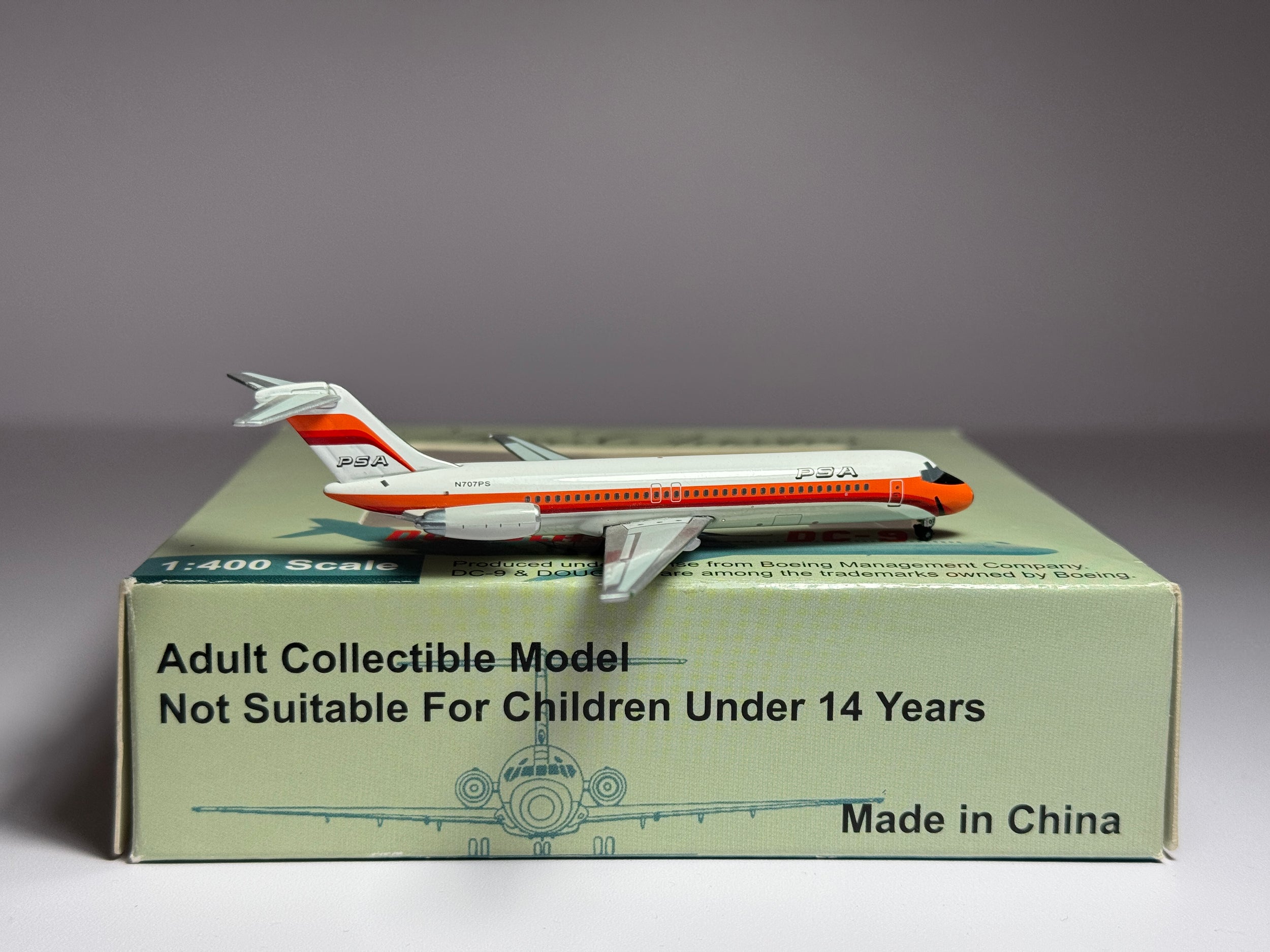 Aeroclassics 1:400 PSA McDonnell Douglas DC-9-32 N707PS ACN707PS