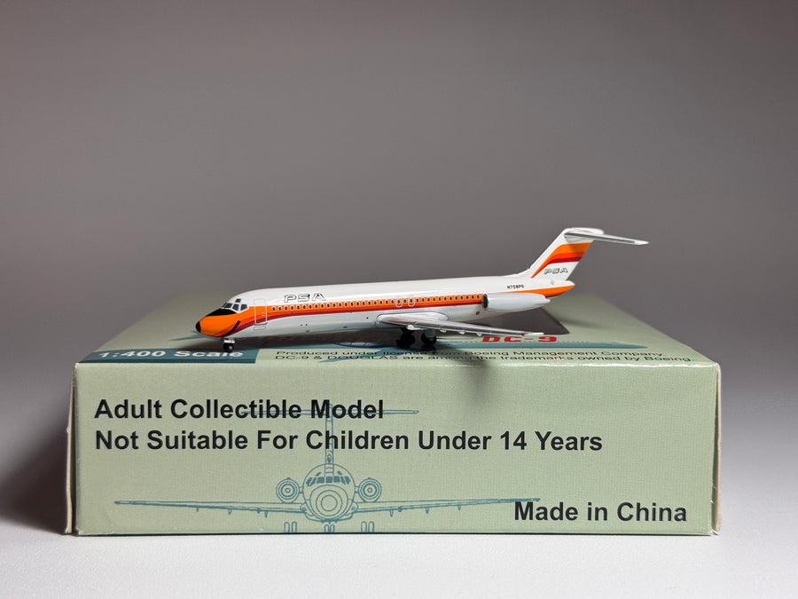 Aeroclassics 1:400 PSA Douglas DC-9-30 N708PS ACN708PS