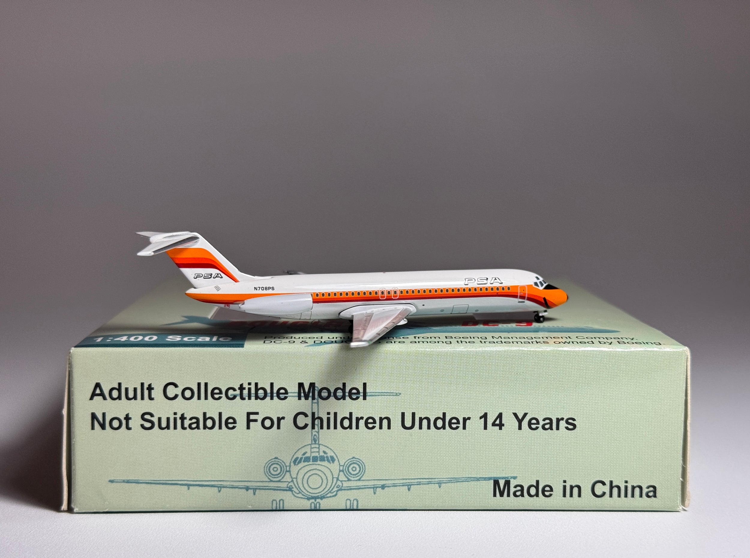 Aeroclassics 1:400 PSA Douglas DC-9-30 N708PS ACN708PS