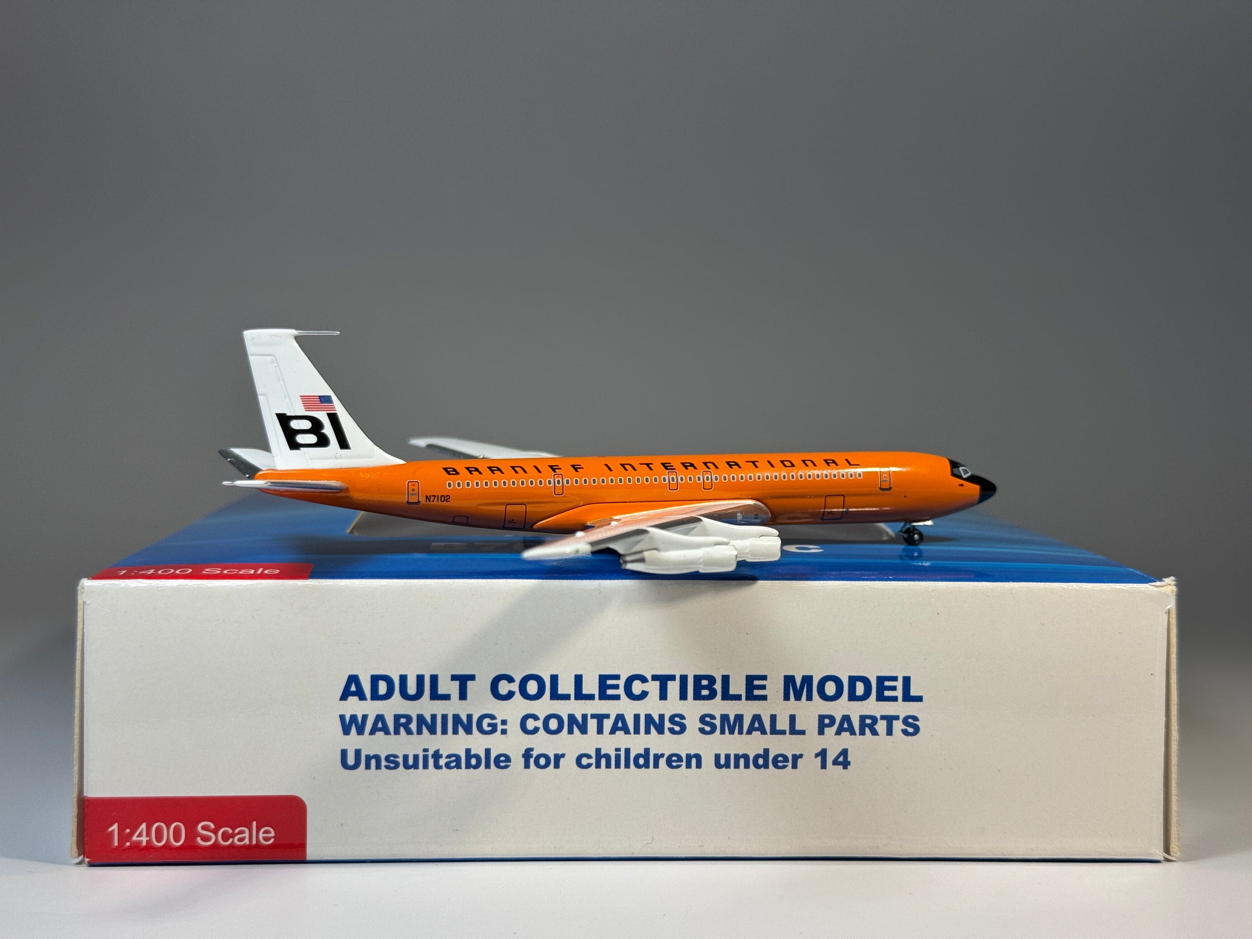 Aeroclassics 1:400 Braniff Boeing 707-320 N7102 Orange Jellybean ACN7102
