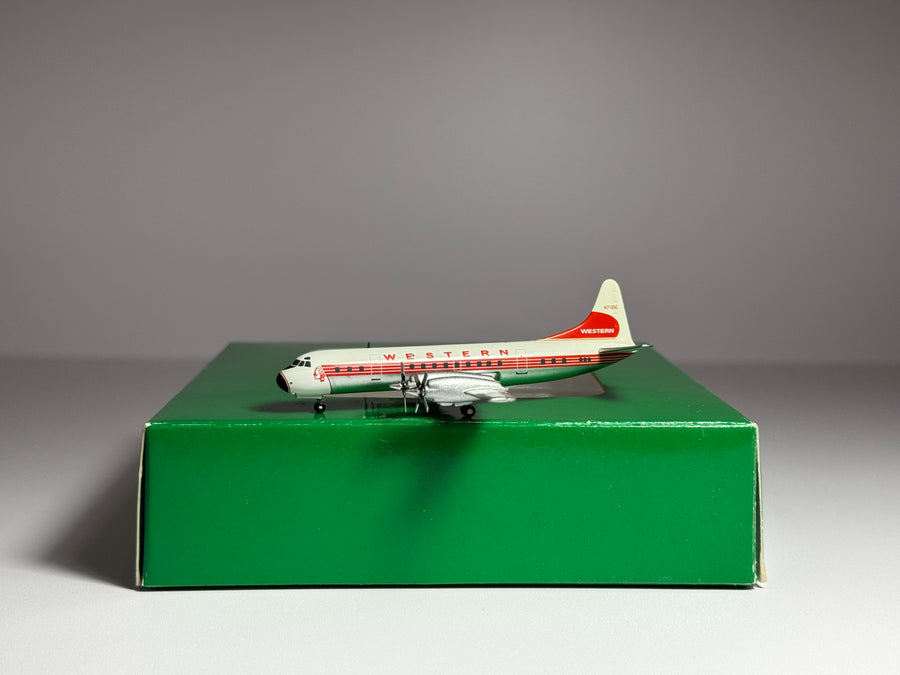 Aeroclassics 1:400 Western Airlines Lockheed L-188 Electra N7135C AC18319