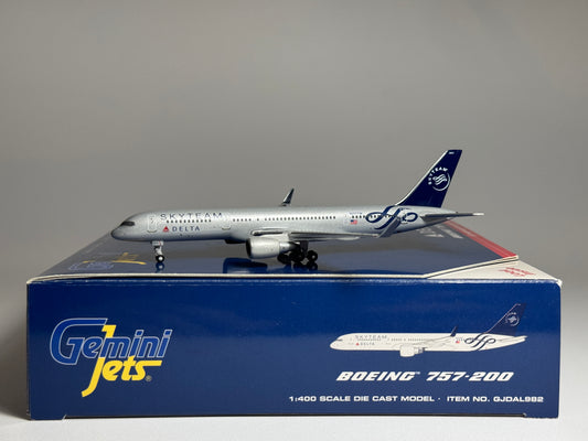 Gemini Jets 1:400 Delta Air Lines Boeing 757-200 N717TW SkyTeam Livery GJDAL982