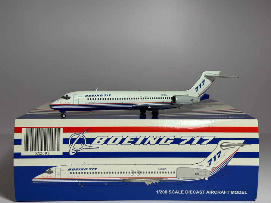 JC Wings 1:200 House Colors Boeing 717-200 N717XA Rollout XX2092