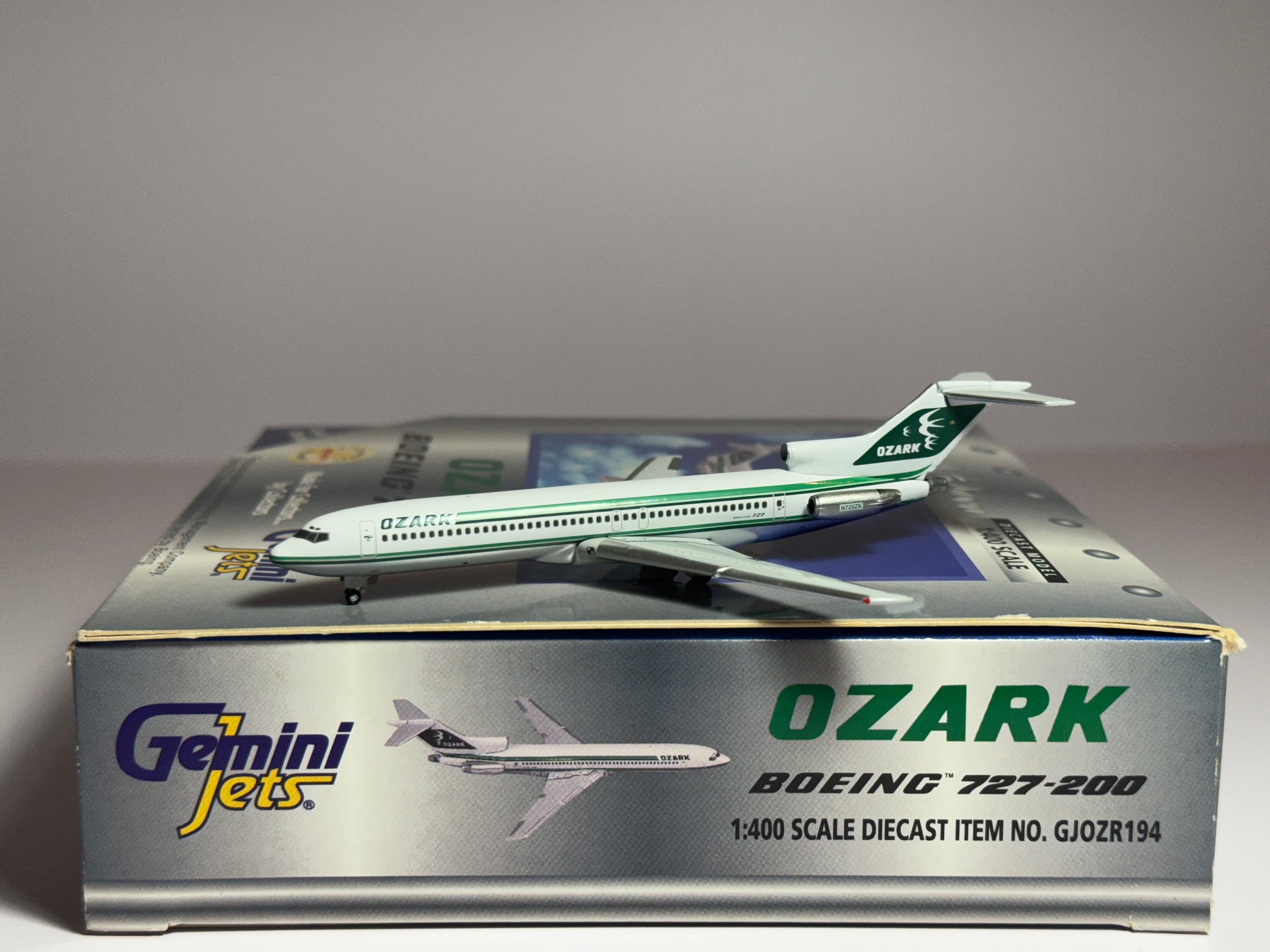 Gemini Jets 1:400 Ozark Air Lines Boeing 727-200 N720ZK 1980s colors GJOZR194