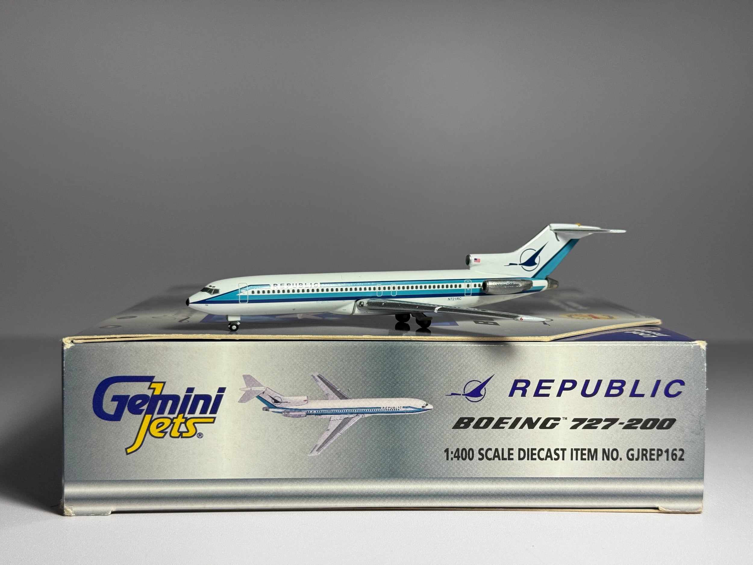Gemini Jets 1:400 Republic Airlines Boeing 727-200 N721RC 1980s colors GJREP162