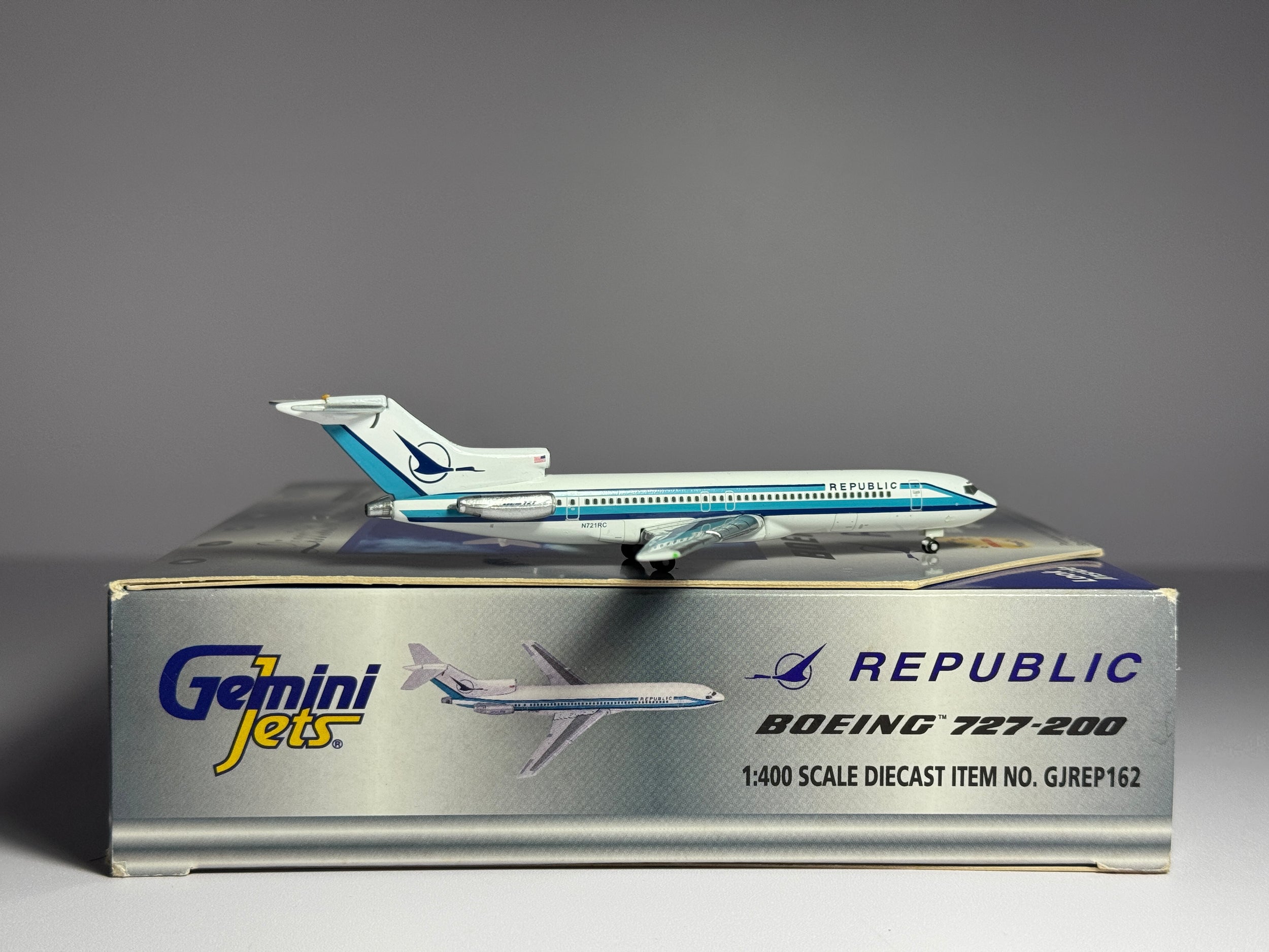 Gemini Jets 1:400 Republic Airlines Boeing 727-200 N721RC 1980s colors GJREP162