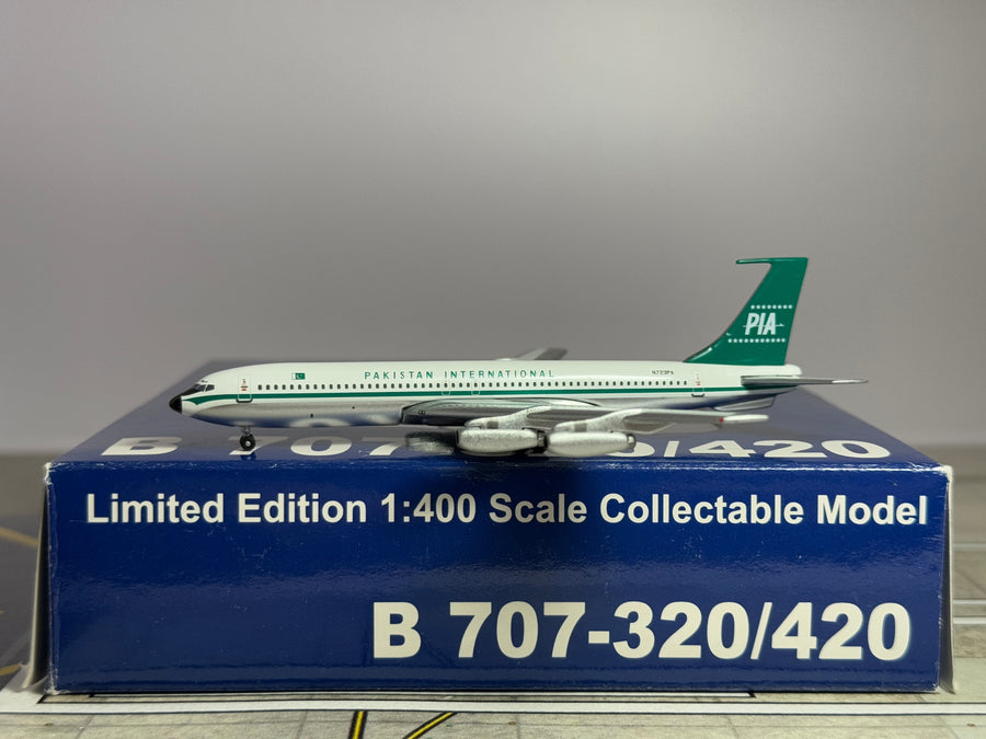 Aeroclassics 1:400 PIA Boeing 707-320 N723PA ACN723PA