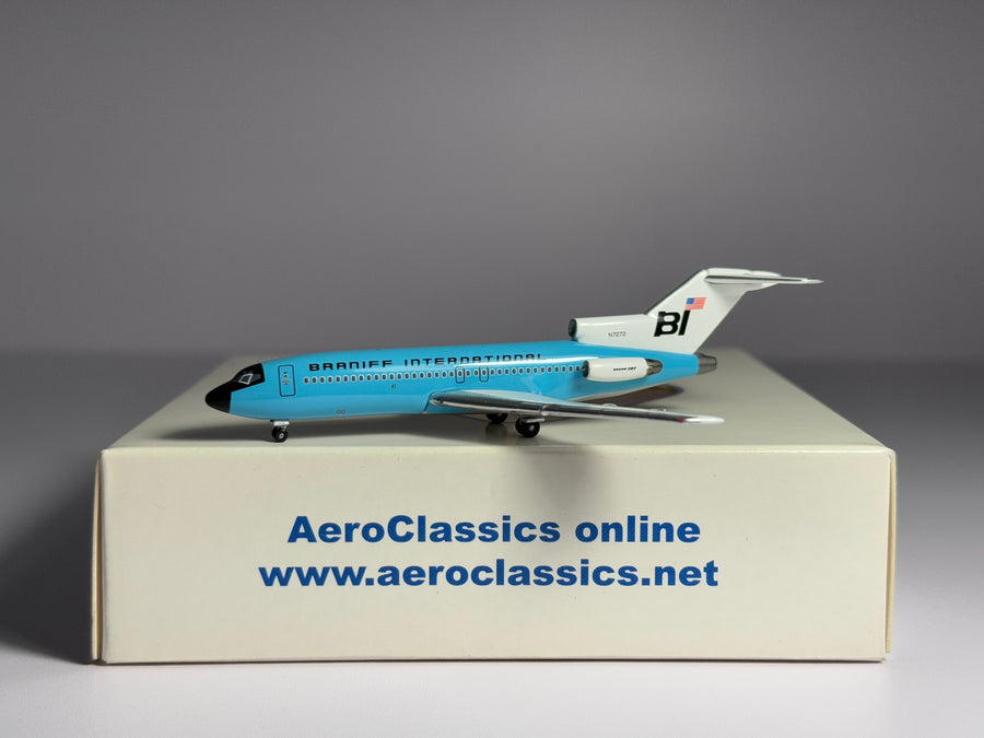 Aeroclassics 1:400 Braniff International Boeing 727-100 N7272 Light Blue Jellybean ACN7272