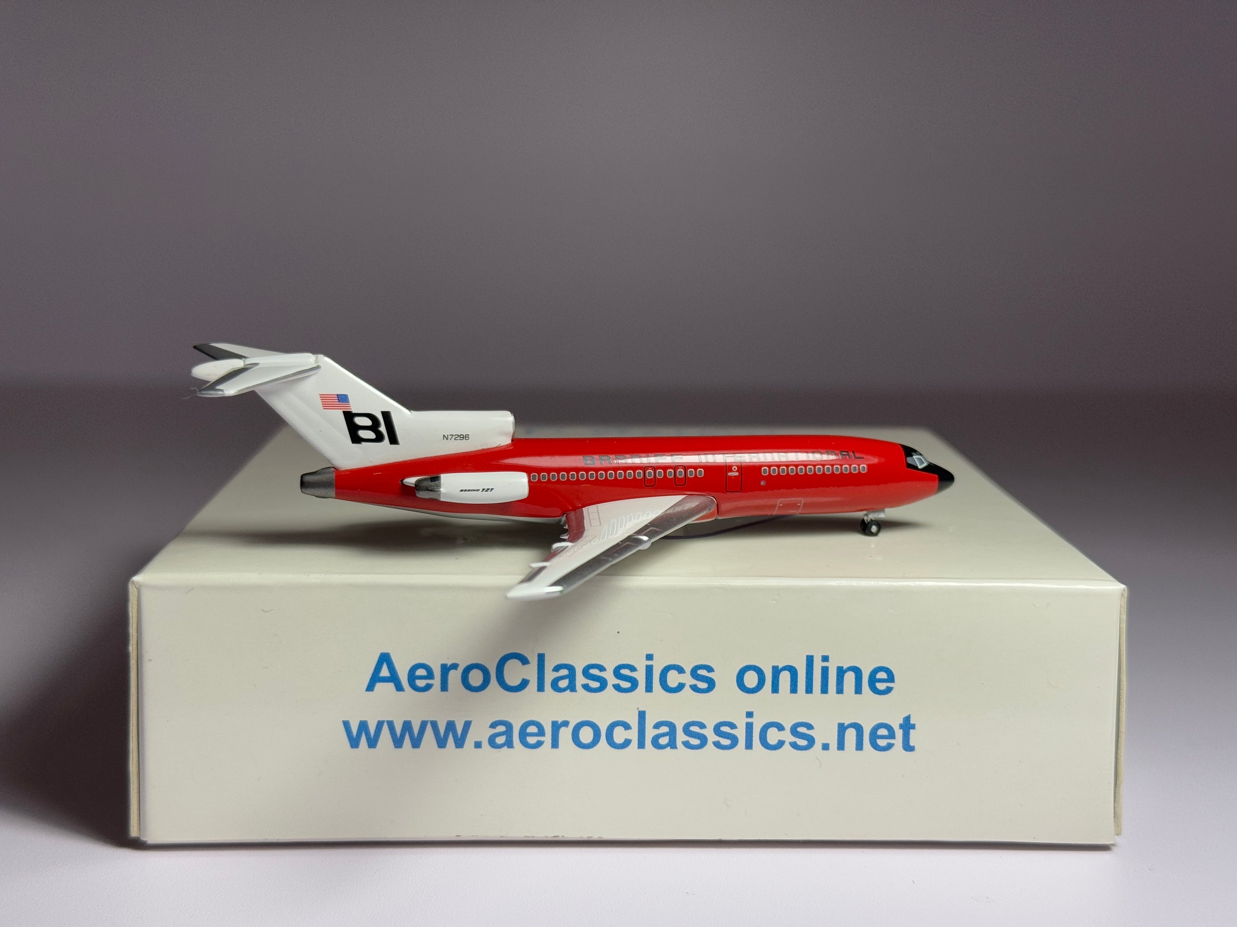Aeroclassics 1:400 Braniff Boeing 727-100 N7296 Red Jellybean ACN7296