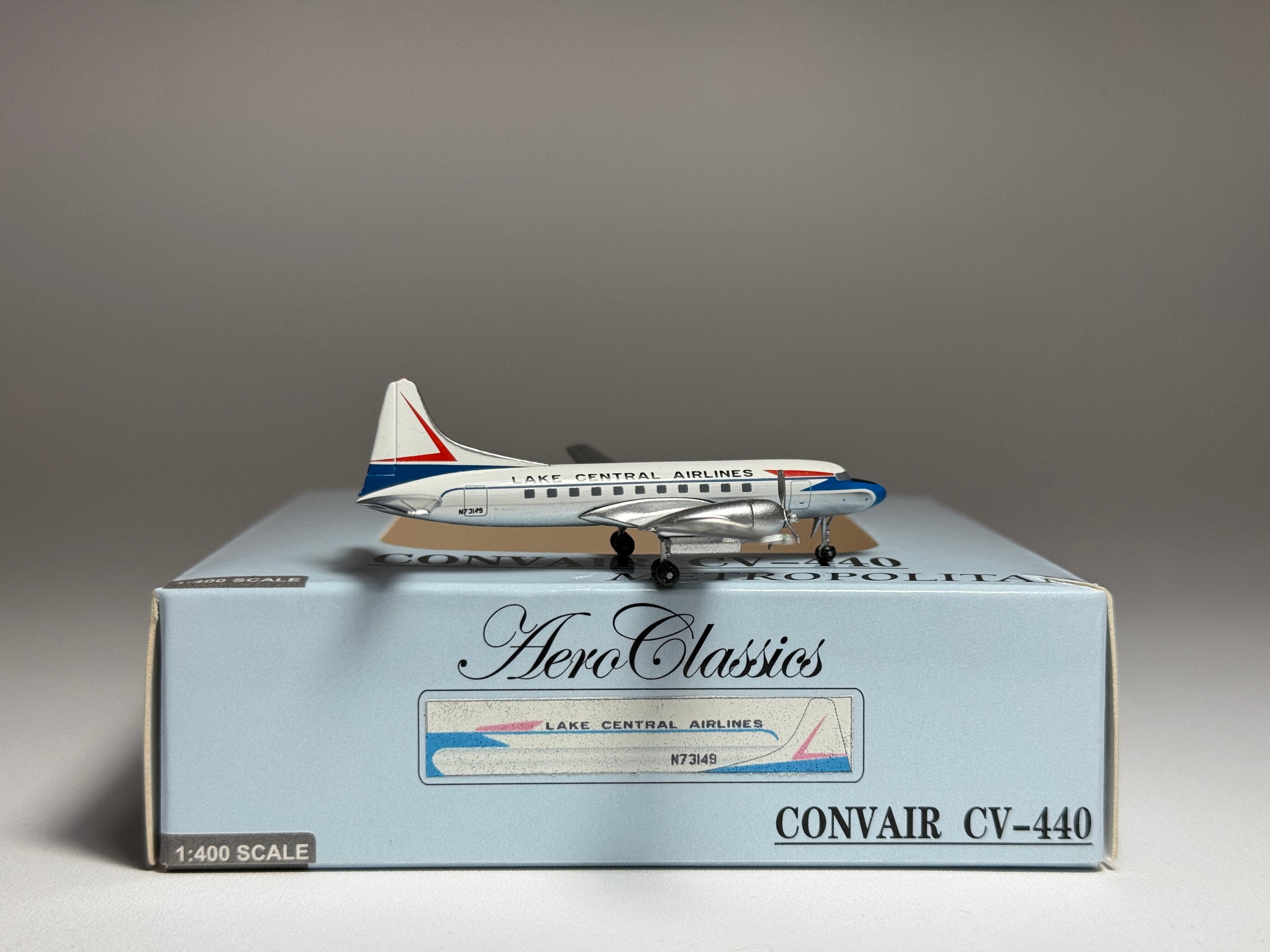 Aeroclassics 1:400 Lake Central Airlines Convair CV-340 N73149 ACN73149