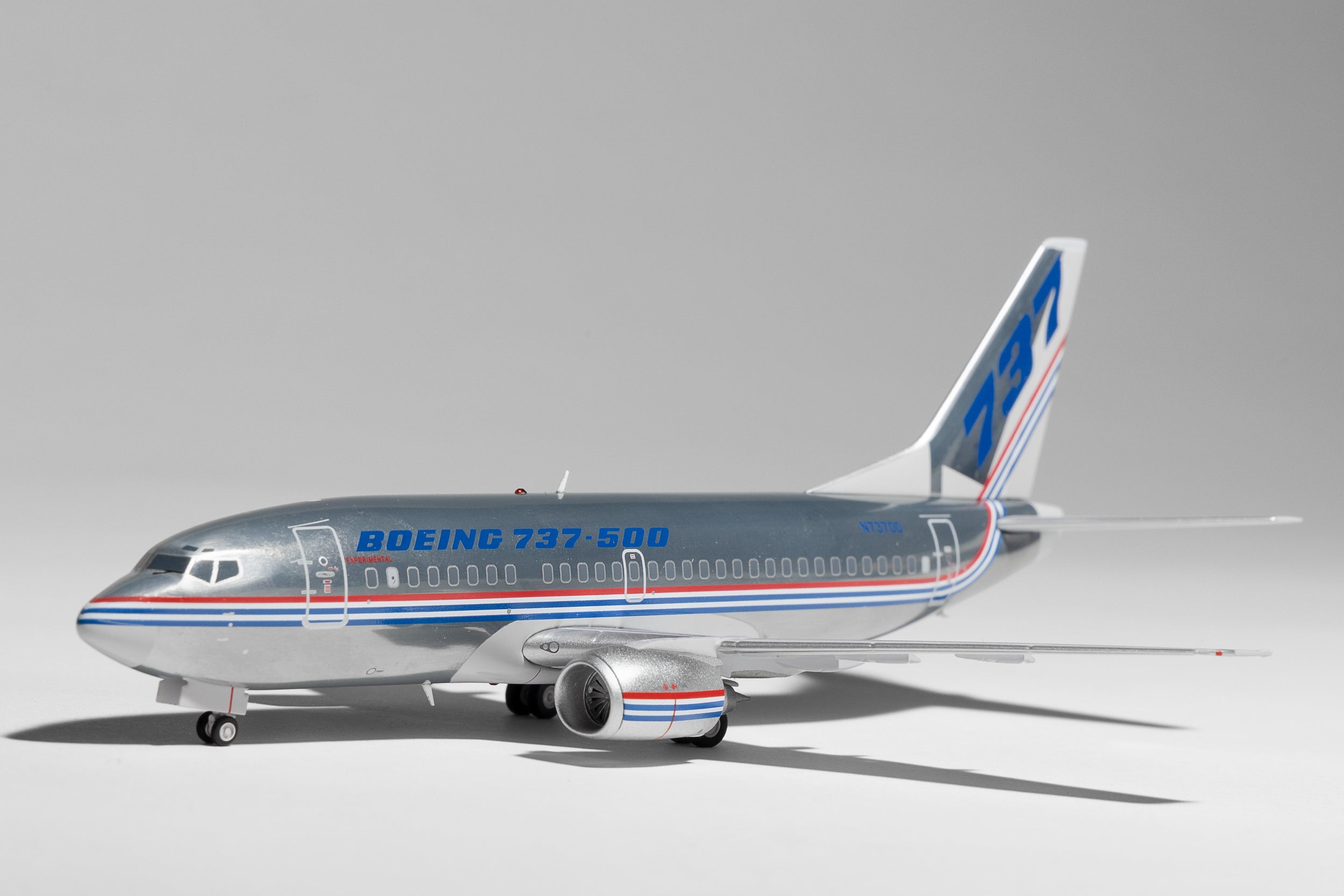JC Wings 1:200 House Colors Boeing 737-500 N73700 polished livery LH2231