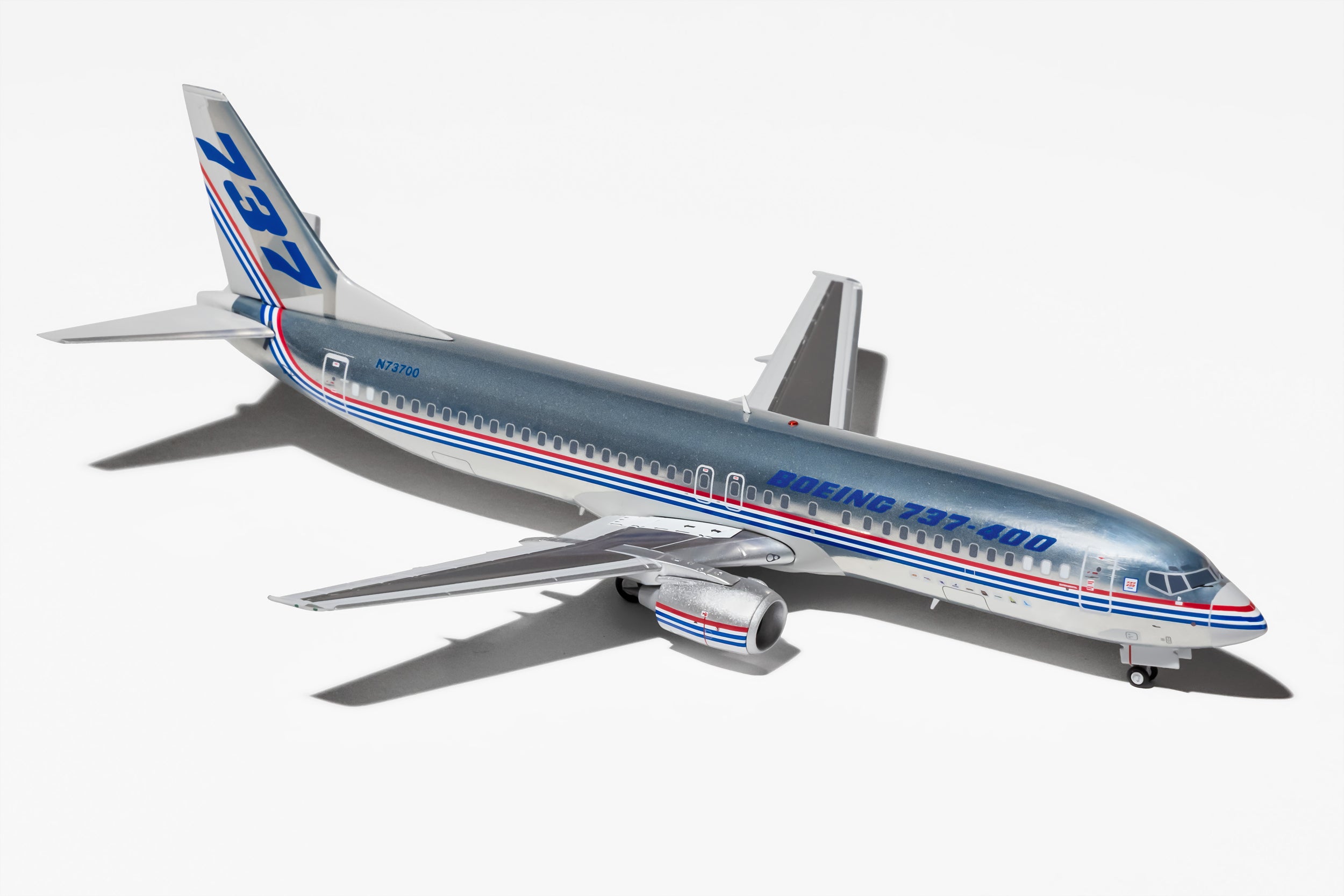 JC Wings 1:200 House Colors Boeing 737-400 N73700 polished livery XX20389