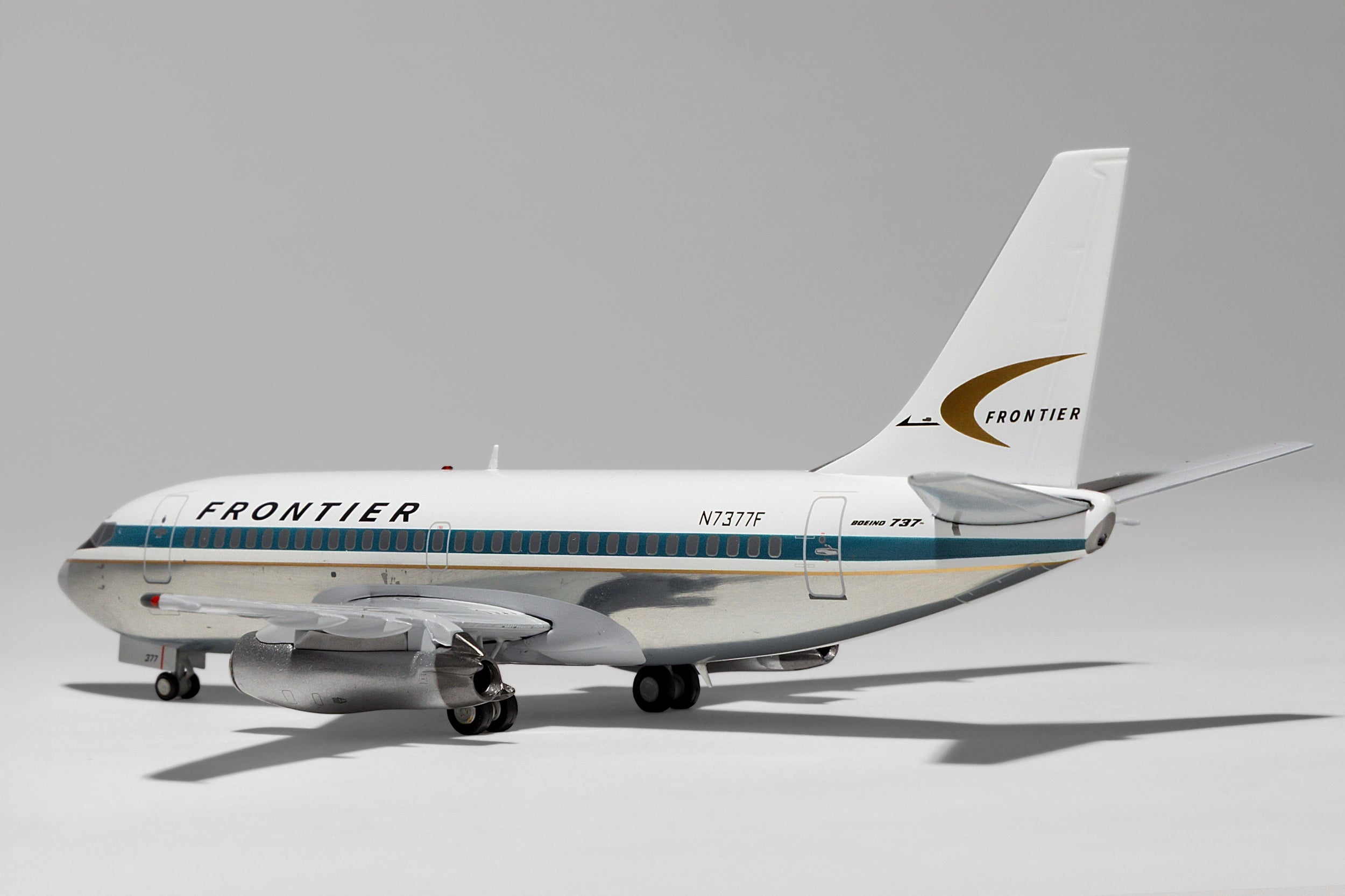 JC Wings 1:200 Frontier Airlines Boeing 737-200 N7377F old colors XX20506