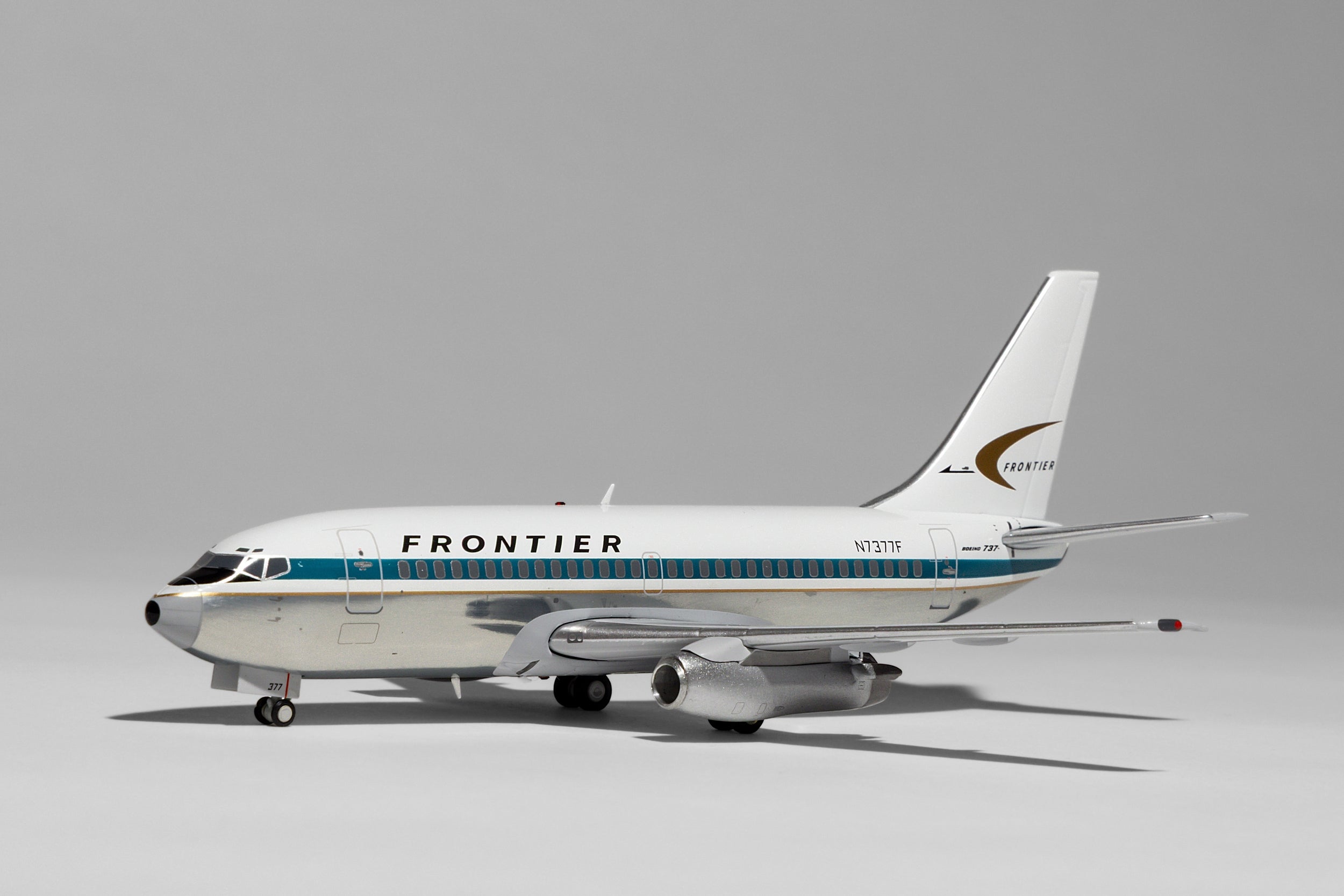 JC Wings 1:200 Frontier Airlines Boeing 737-200 N7377F old colors XX20506