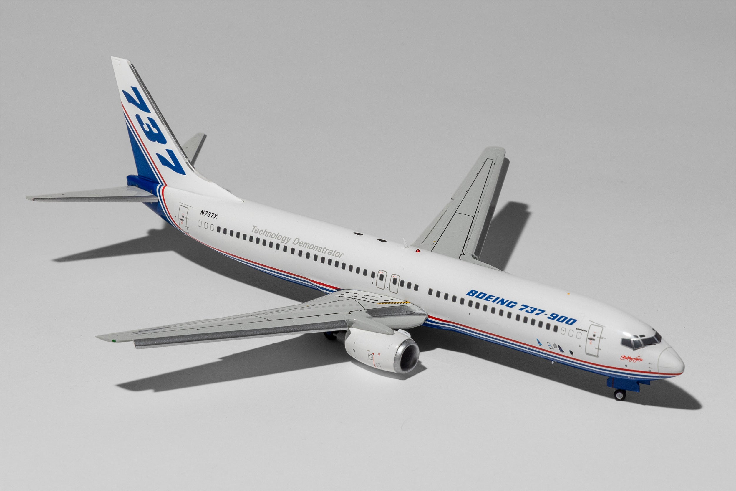 JC Wings 1:200 House Colors Boeing 737-900 N737X rollout scheme LH2BOE456A