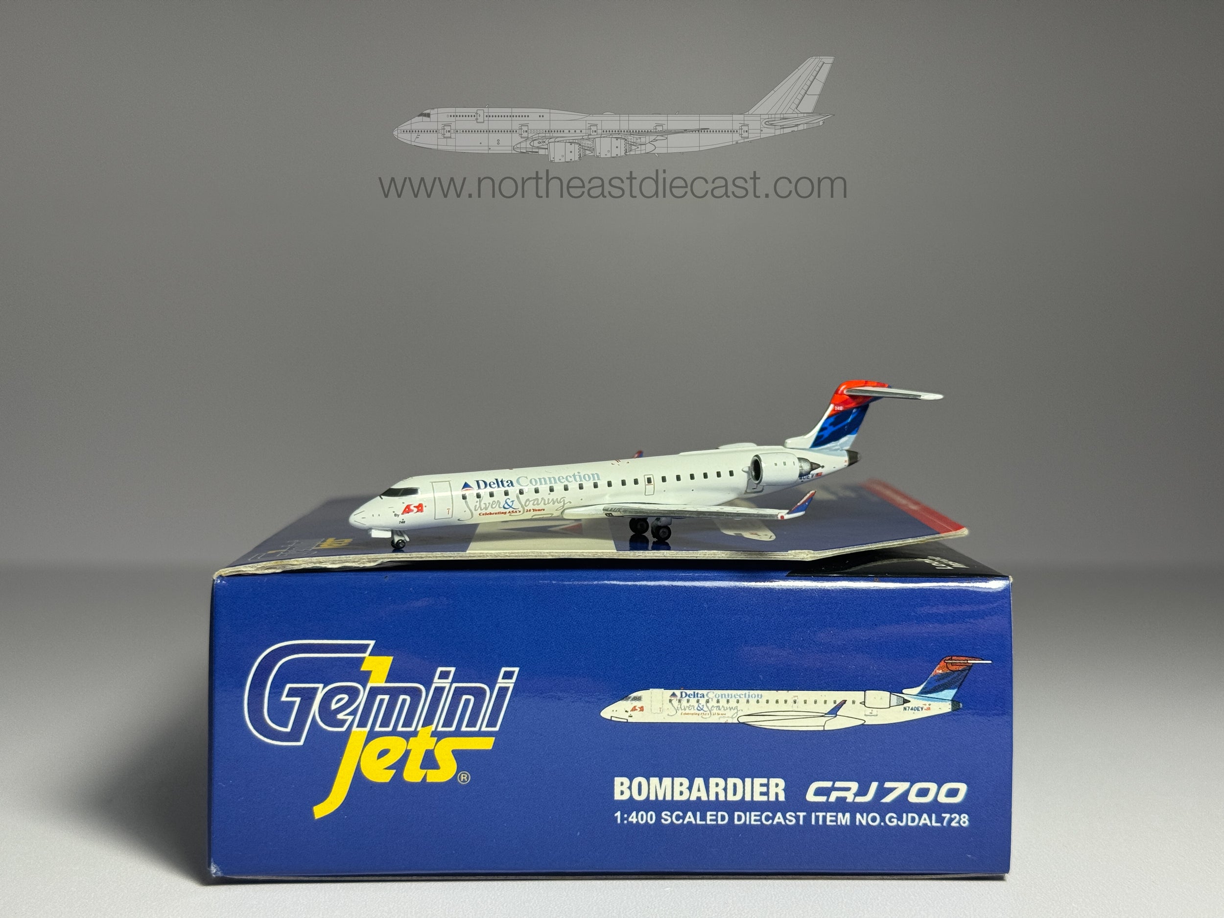 Delta Connection Bombardier CRJ700 1:400 Gemini Jets N740EV (GJDAL728)