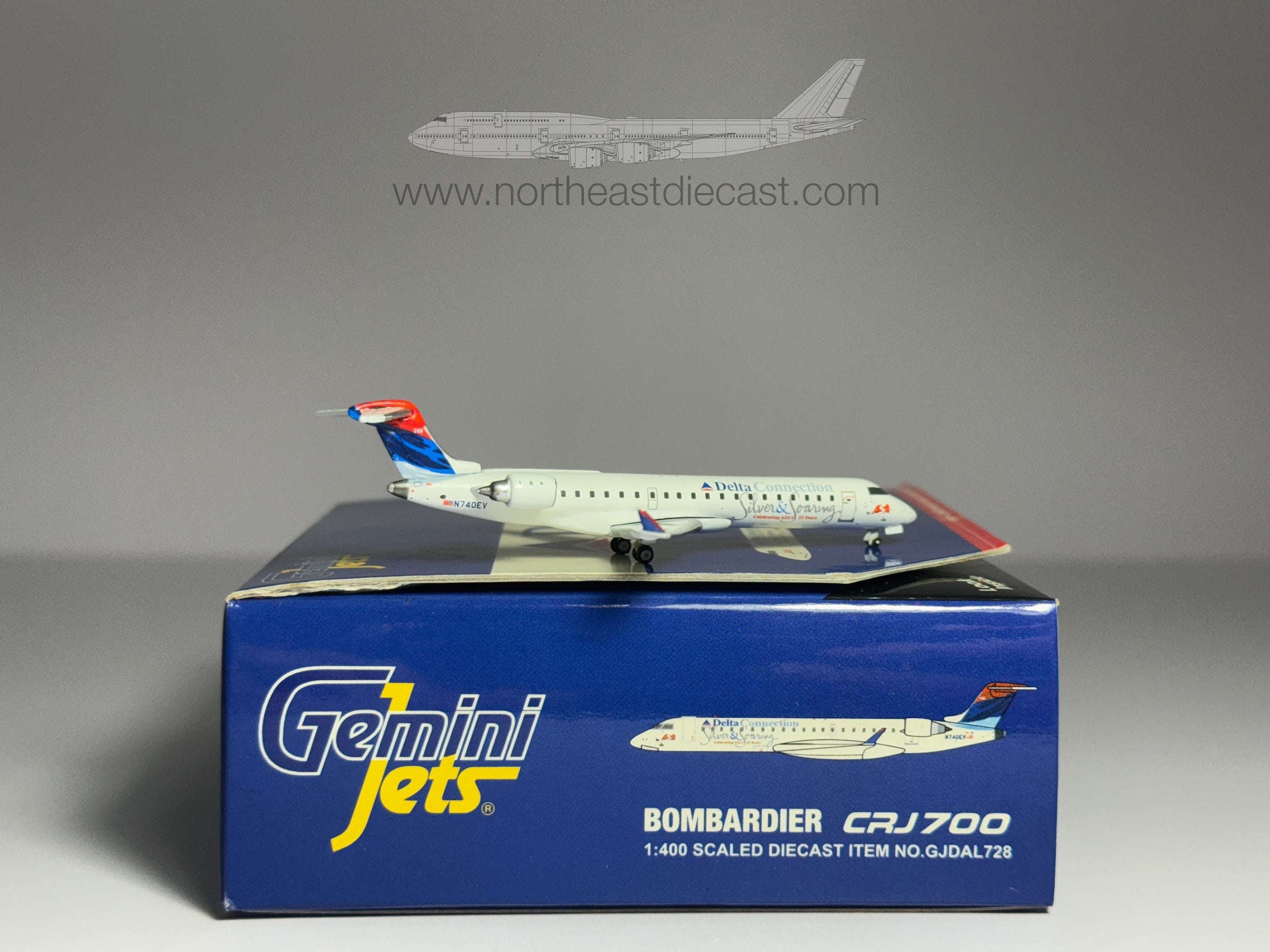 Delta Connection Bombardier CRJ700 1:400 Gemini Jets N740EV (GJDAL728)
