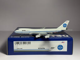 Aeroclassics 1:400 Pan American Boeing 747-100 N741PA Clipper Kit Carson PAMC4741