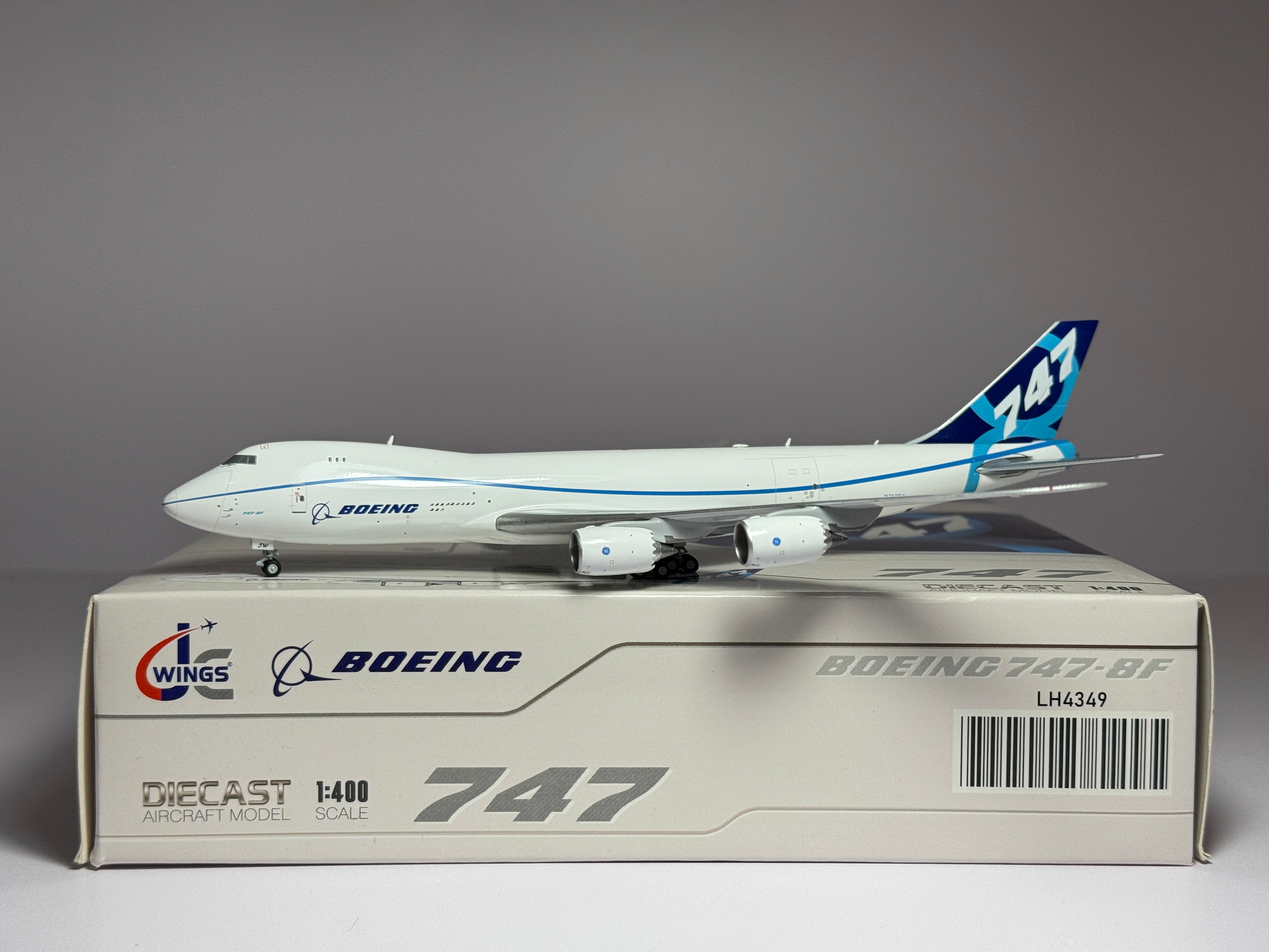 1:400 JC Wings · Northeast Diecast