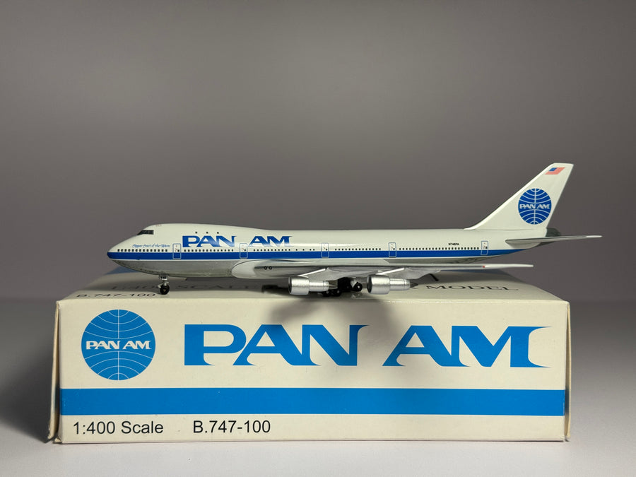 Aeroclassics 1:400 Pan American Boeing 747-100 N748PA Clipper Crest of the Wave PAAMC019