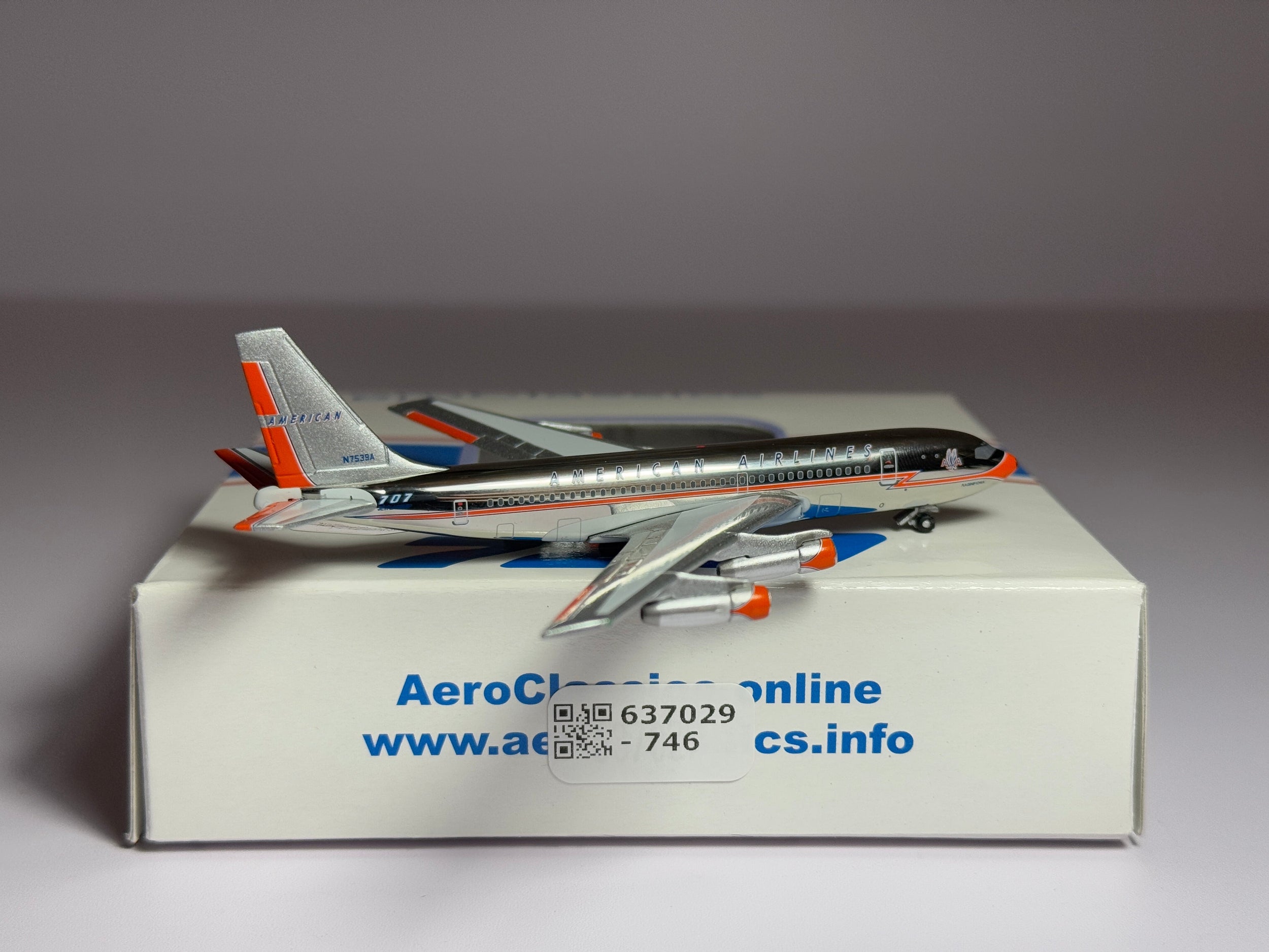 Aeroclassics 1:400 American Airlines Boeing 720 N7539A Astrojet ACN7539A
