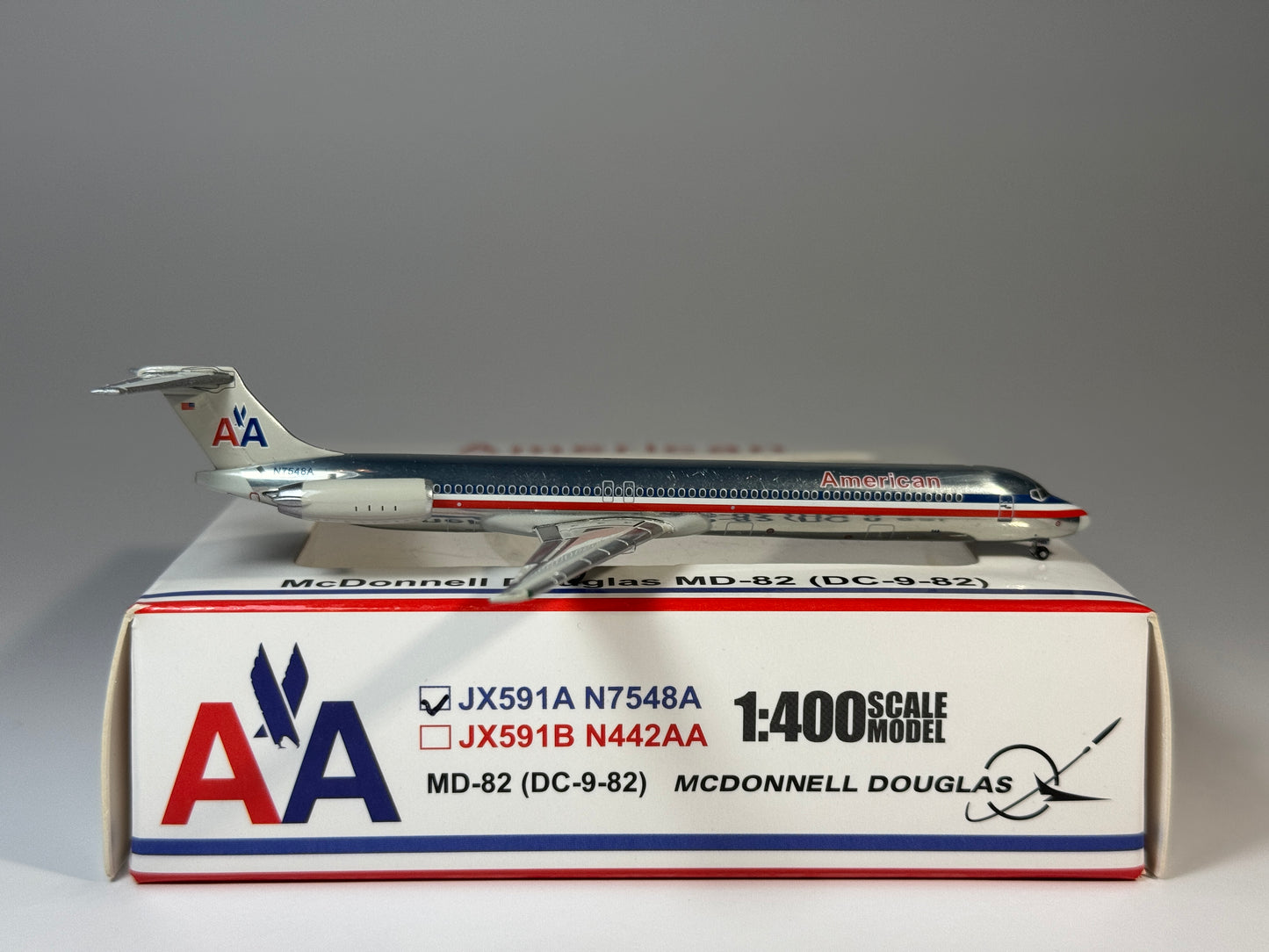 Jet-X 1:400 American Airlines McDonnell Douglas MD-82 N7548A Polished JX591A