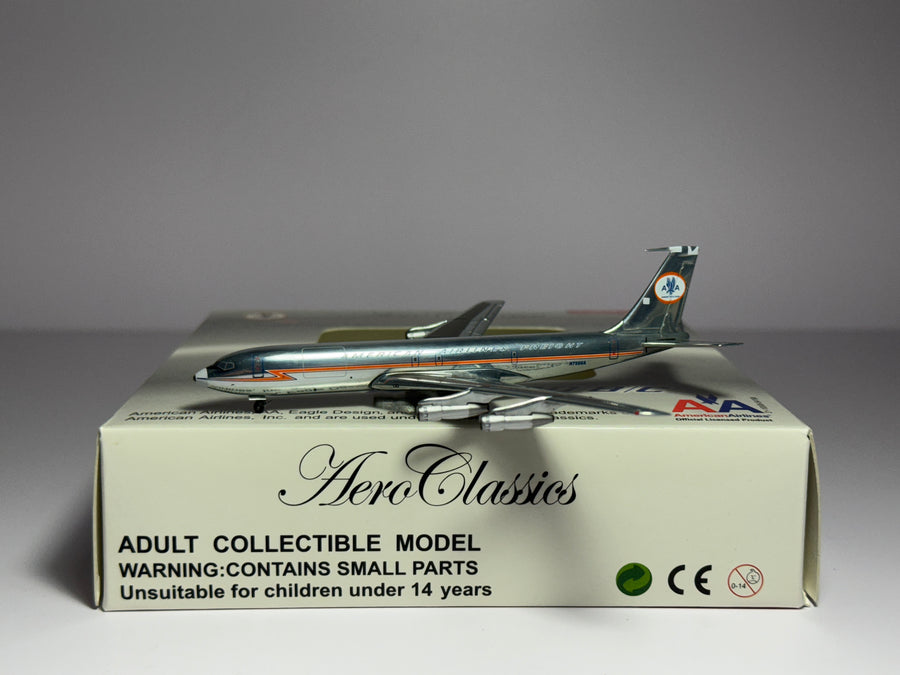 Aeroclassics 1:400 American Freighter Boeing 707-320 N7556A Astrojet ACN7556A