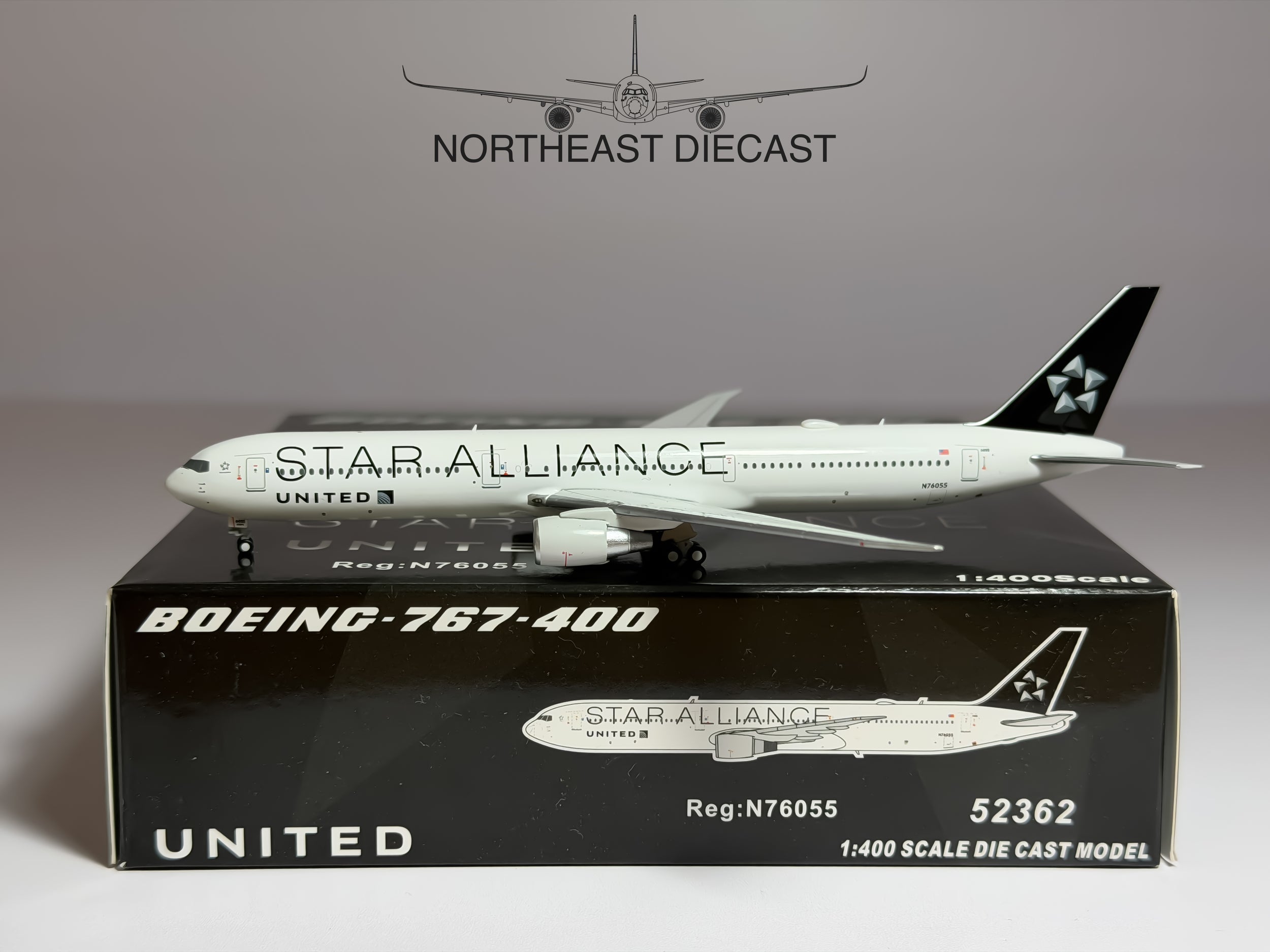 United Airlines Boeing 767-400 1:400 Panda Models N76055 (52362)