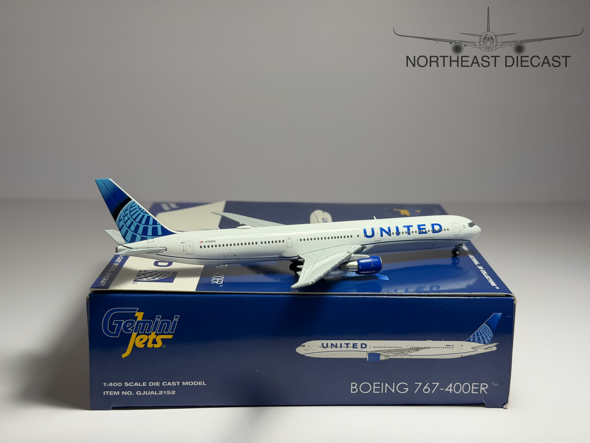 United Airlines Boeing 767-400ER 1:400 Gemini Jets N76064 (GJUAL2152)