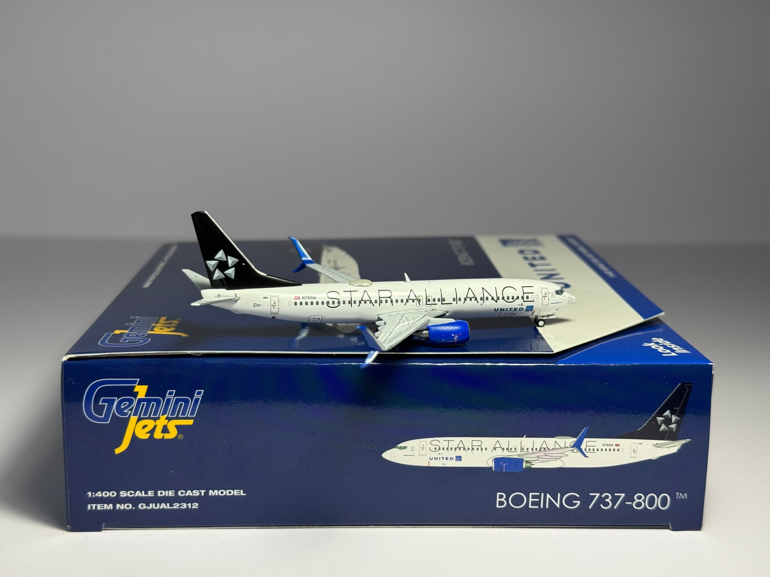 Gemini Jets 1:400 United Airlines Boeing 737-800 N76516 "Star Alliance" GJUAL2312