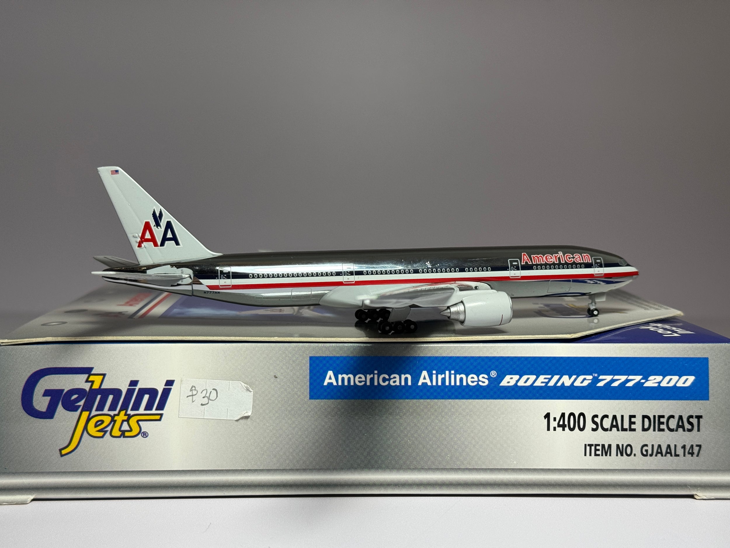 Gemini Jets 1:400 American Airlines Boeing 777-200 N777AN polished GJAAL147