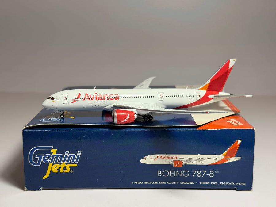 Gemini Jets 1:400 Avianca Boeing 787-8 N781AV new colors GJAVA1476