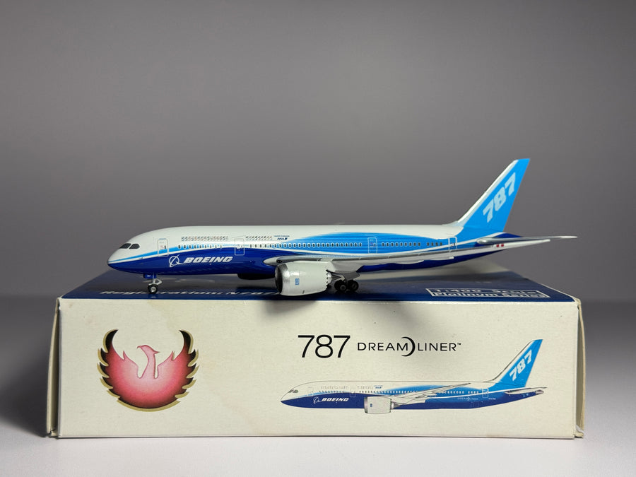 Phoenix Models 1:400 House Colors Boeing 787-800 N787BA rollout PH10187