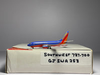 Gemini Jets 1:400 Southwest Airlines Boeing 737-700 N795SW Canyon Blue GJSWA253