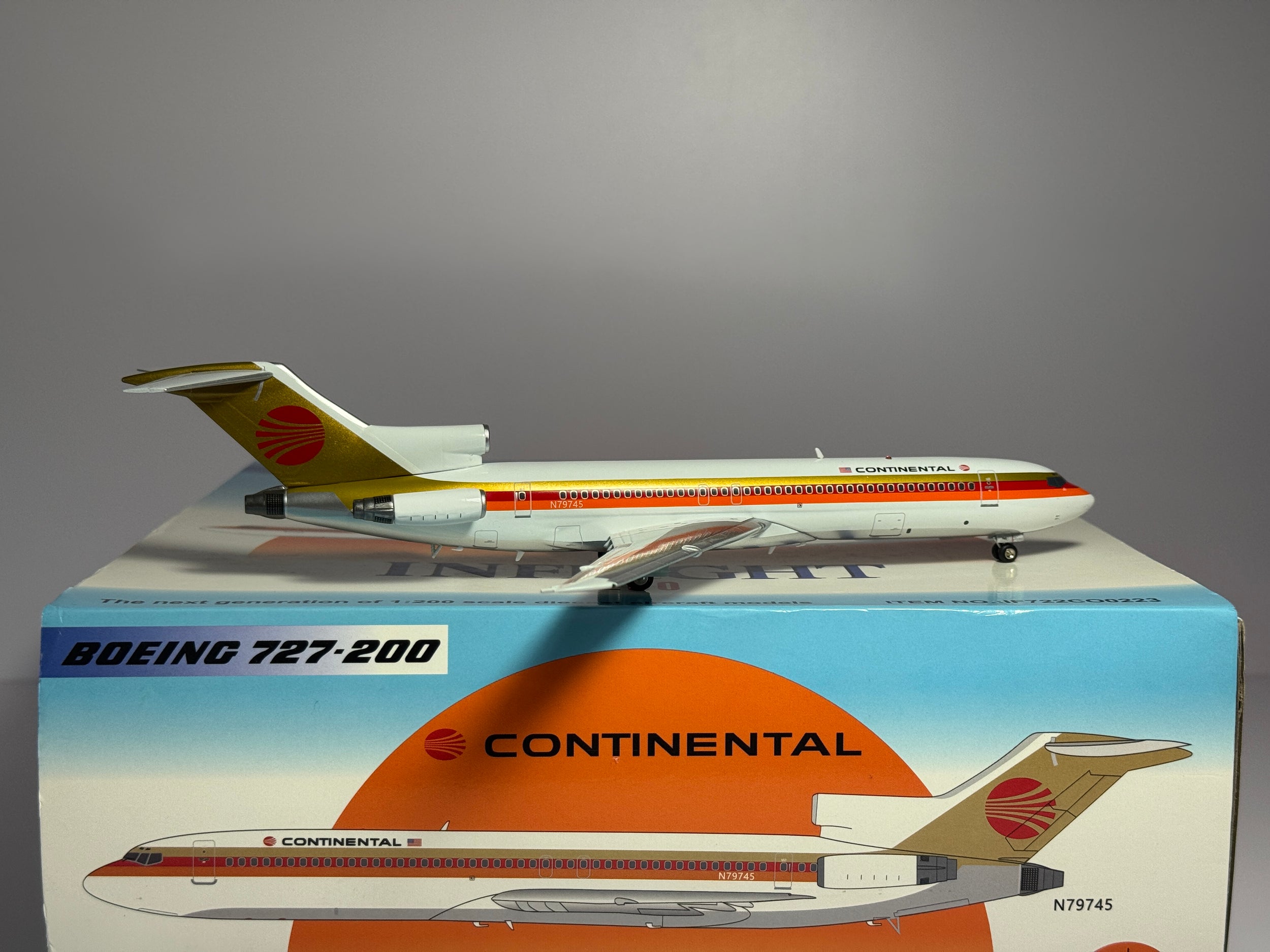 Inflight 1:200 Continental Airlines Boeing 727-200 N79745 Red Meatball IF722CO0223