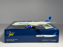 Gemini Jets 1:400 United Airlines Boeing 777-200ER N798UA Evo Blue GJUAL2230