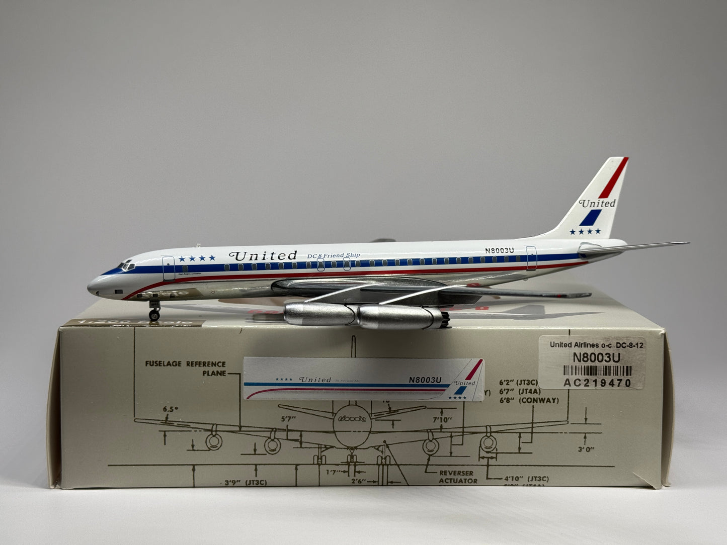 Aeroclassics 1:200 United Airlines Douglas DC-8-12 N8003U Stars and Bars AC219470