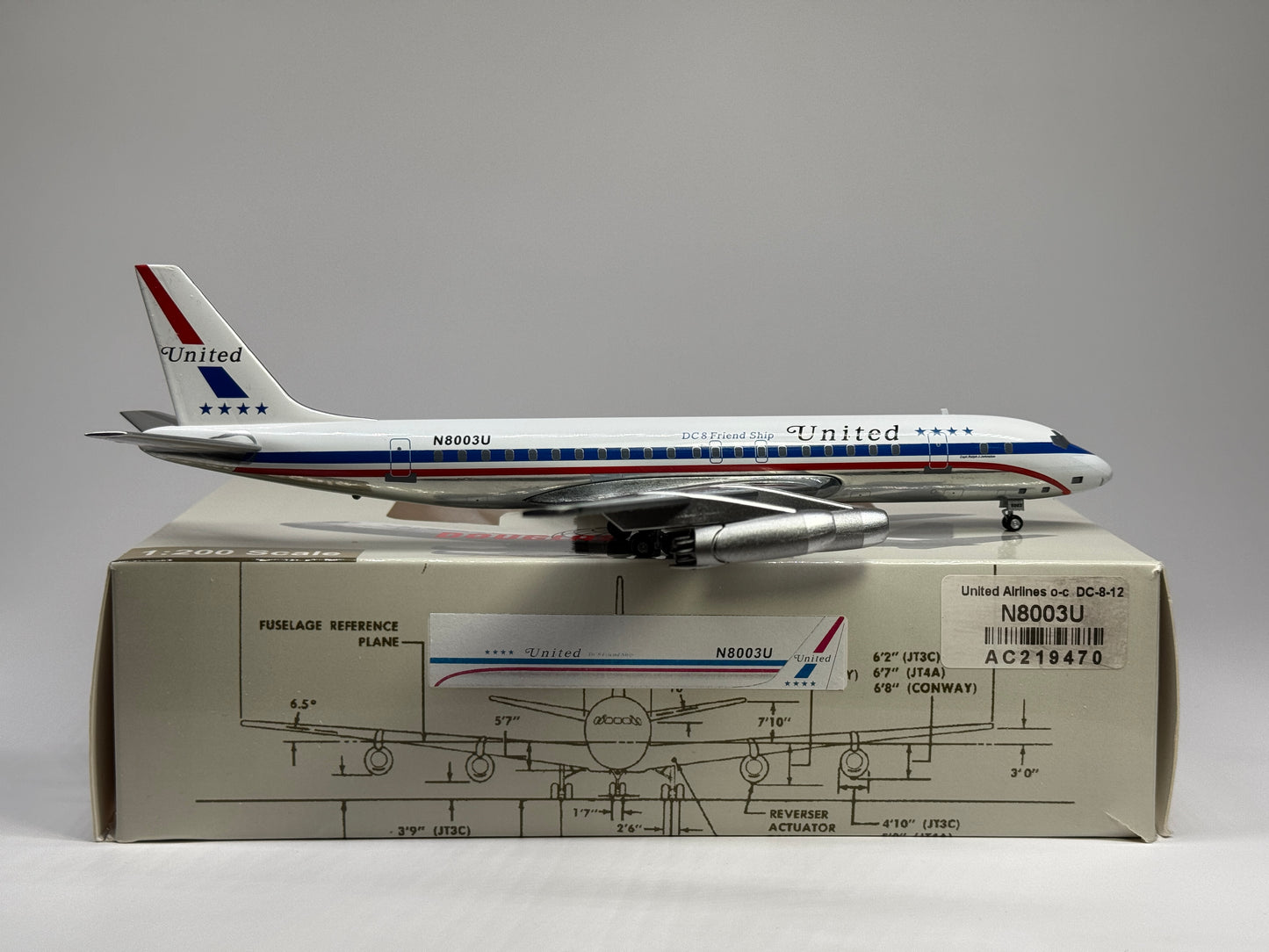 Aeroclassics 1:200 United Airlines Douglas DC-8-12 N8003U Stars and Bars AC219470