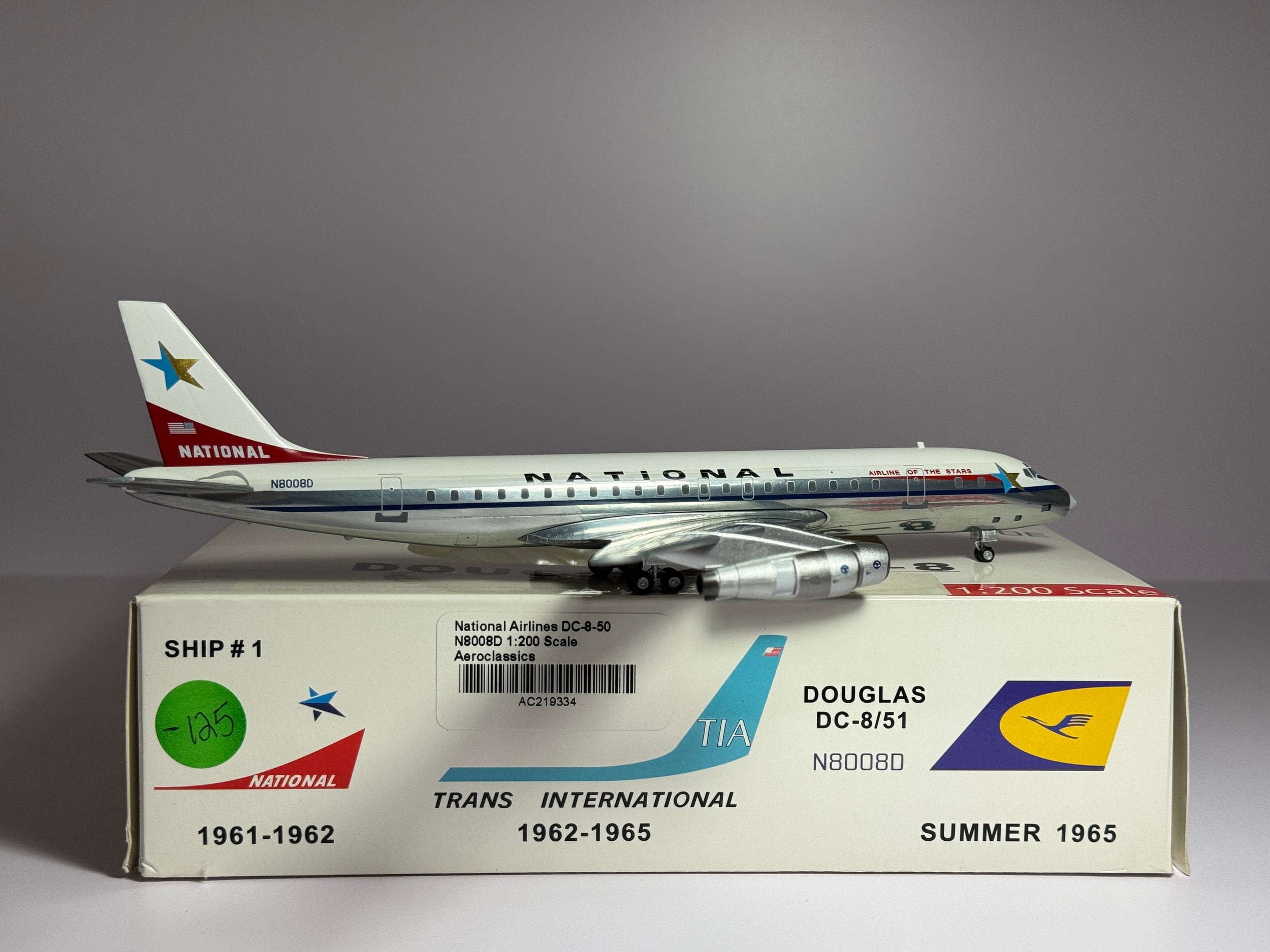 Aeroclassics 1:200 National Airlines Douglas DC-8-50 N8008D Ship #1 "Airline of the Stars" AC219334